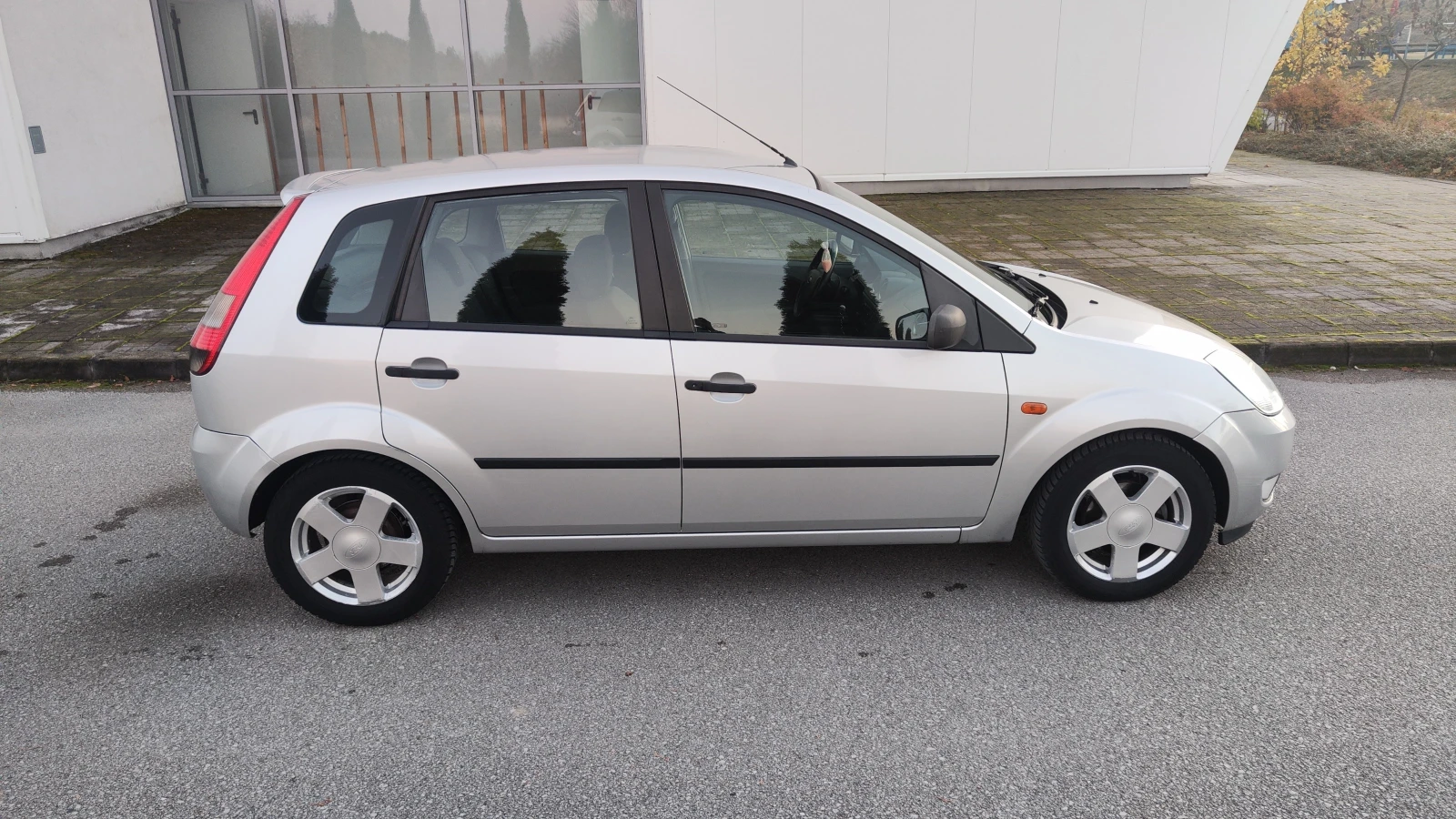 Ford Fiesta 1.4i 80к.с. Евро 4  - изображение 6