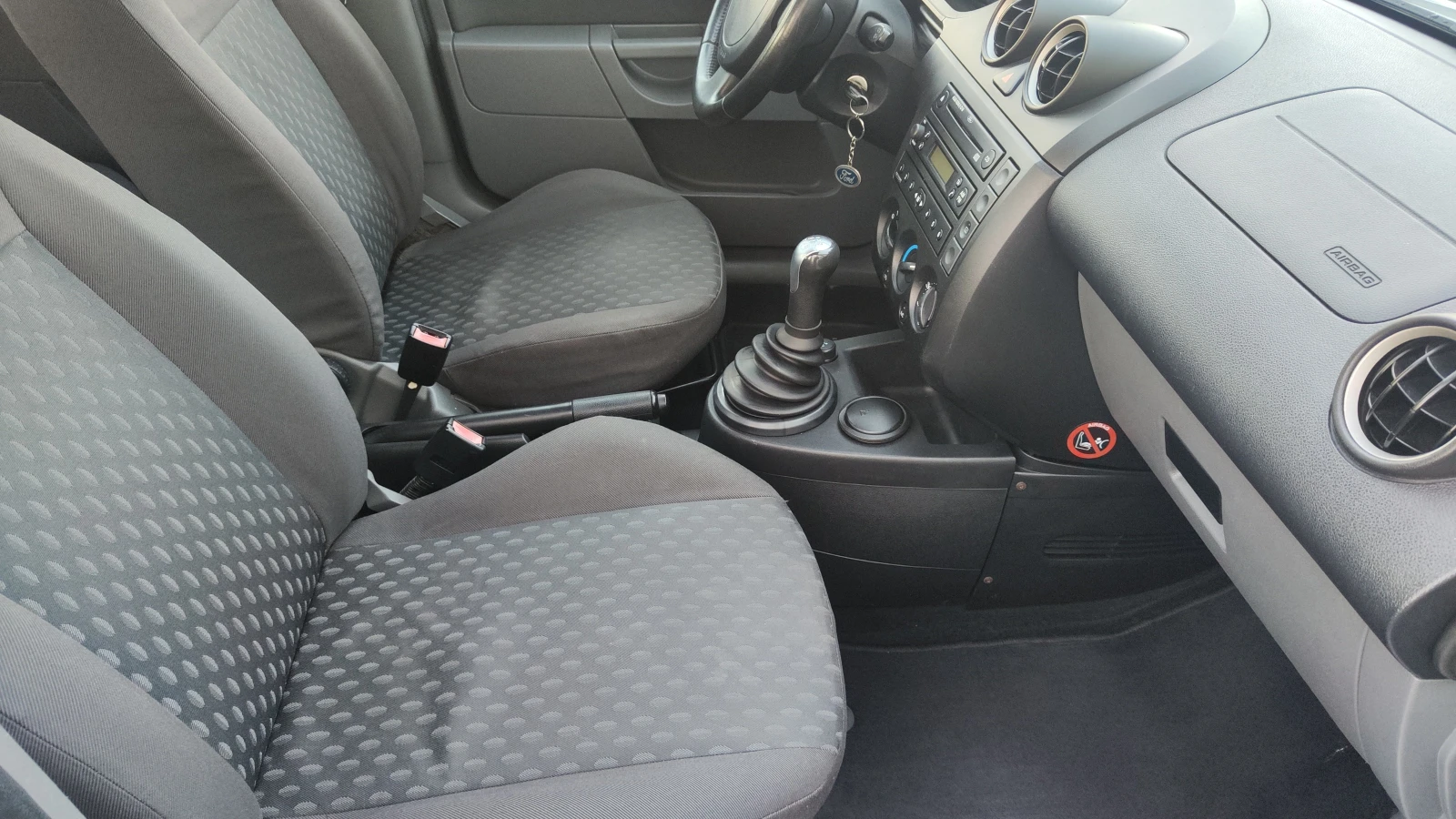 Ford Fiesta 1.4i 80к.с. Евро 4  - изображение 10