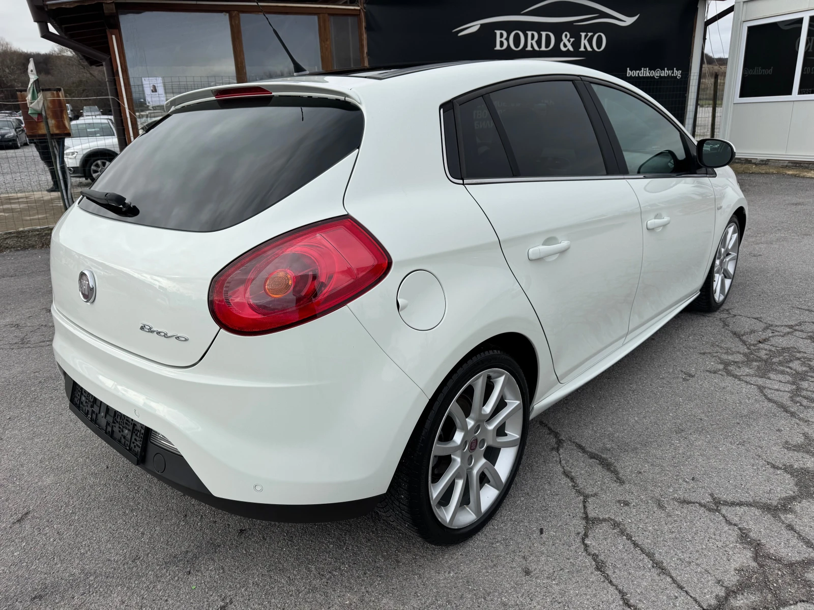 Fiat Bravo 1.4T-6 speed Газ - изображение 6