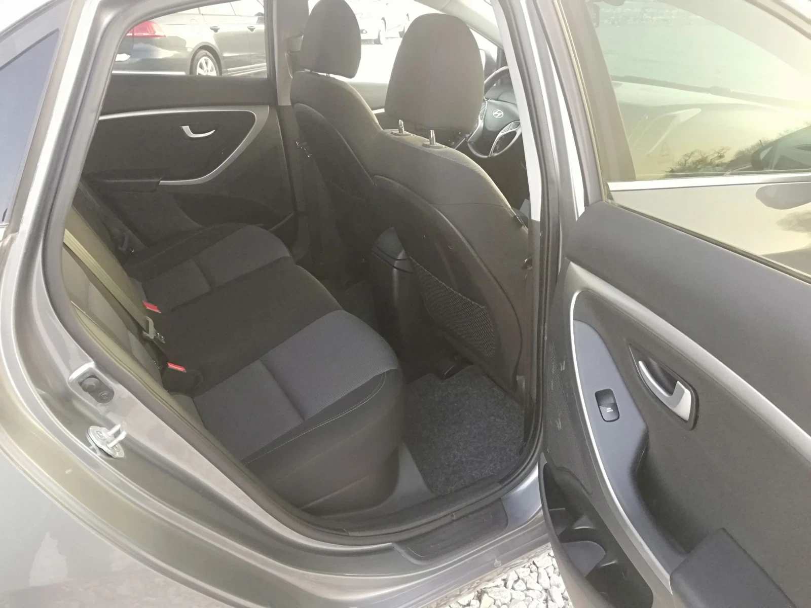 Hyundai I30 1.6crdi kli navi kamera italia | Mobile.bg � ����������� 12