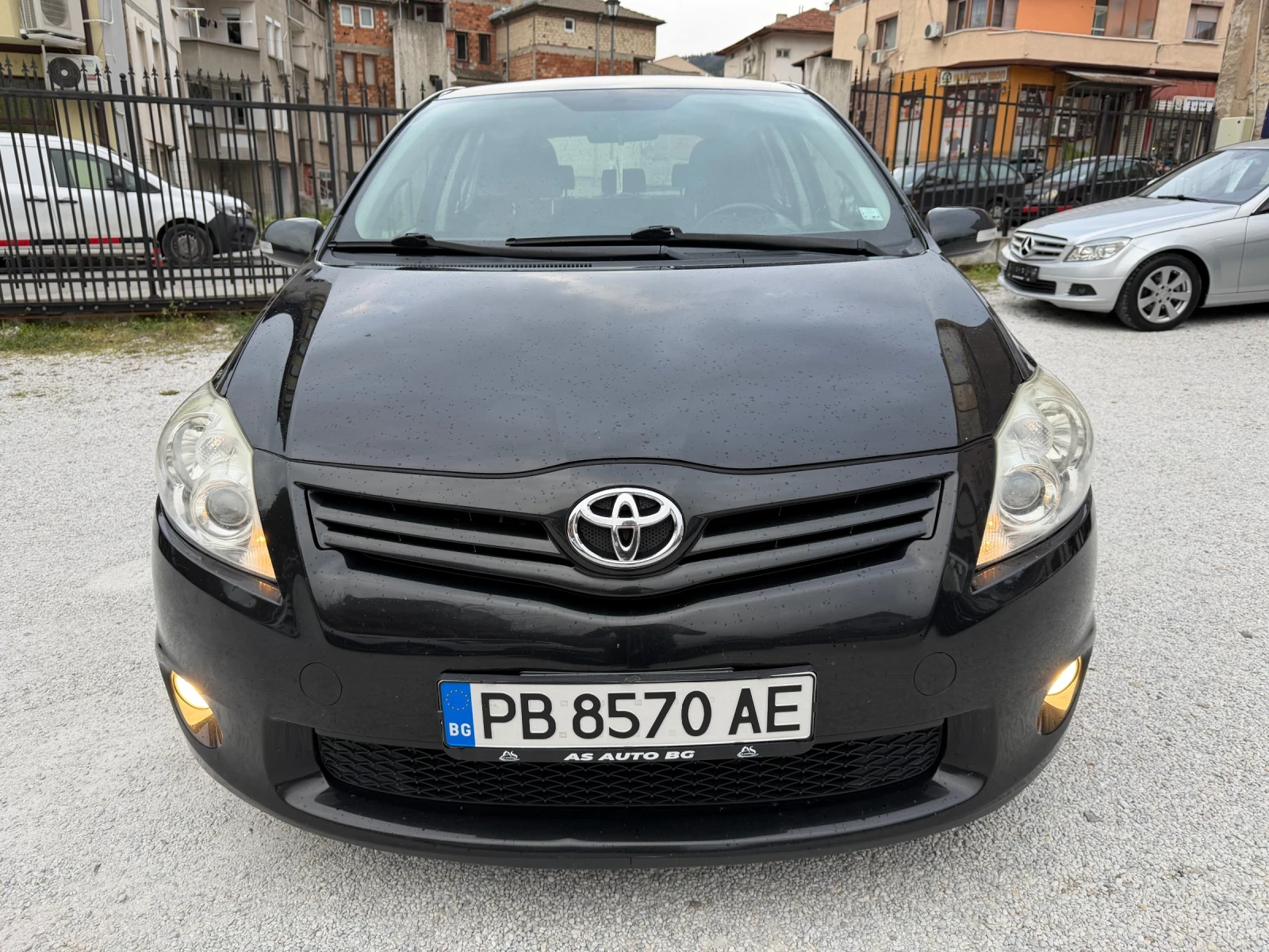 Toyota Auris 2.0 DIESEL * D4D * FACELIFT * РЕГИСТРИРАН, снимка 2 - Автомобили и джипове - 54150513