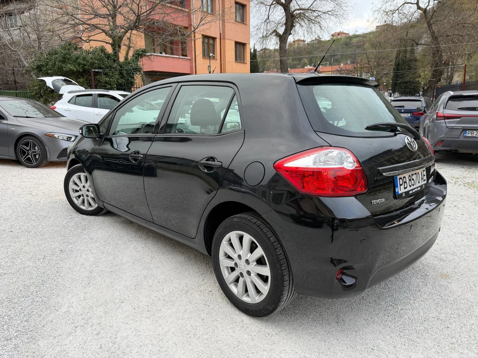 Toyota Auris 2.0 DIESEL * D4D * FACELIFT * РЕГИСТРИРАН, снимка 7 - Автомобили и джипове - 54150513