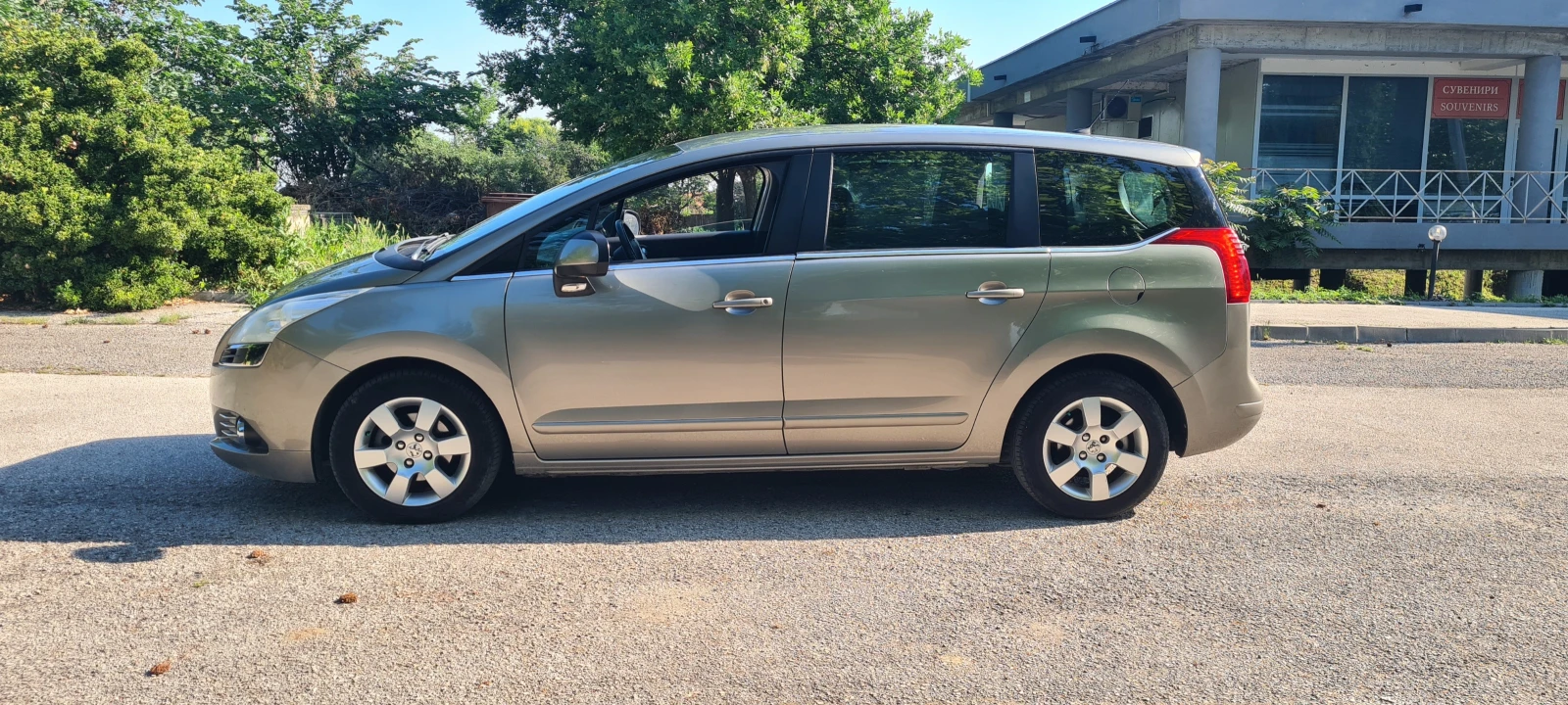 Peugeot 5008 1.6HDI FACE 6+ 1 | Mobile.bg � ����������� 2