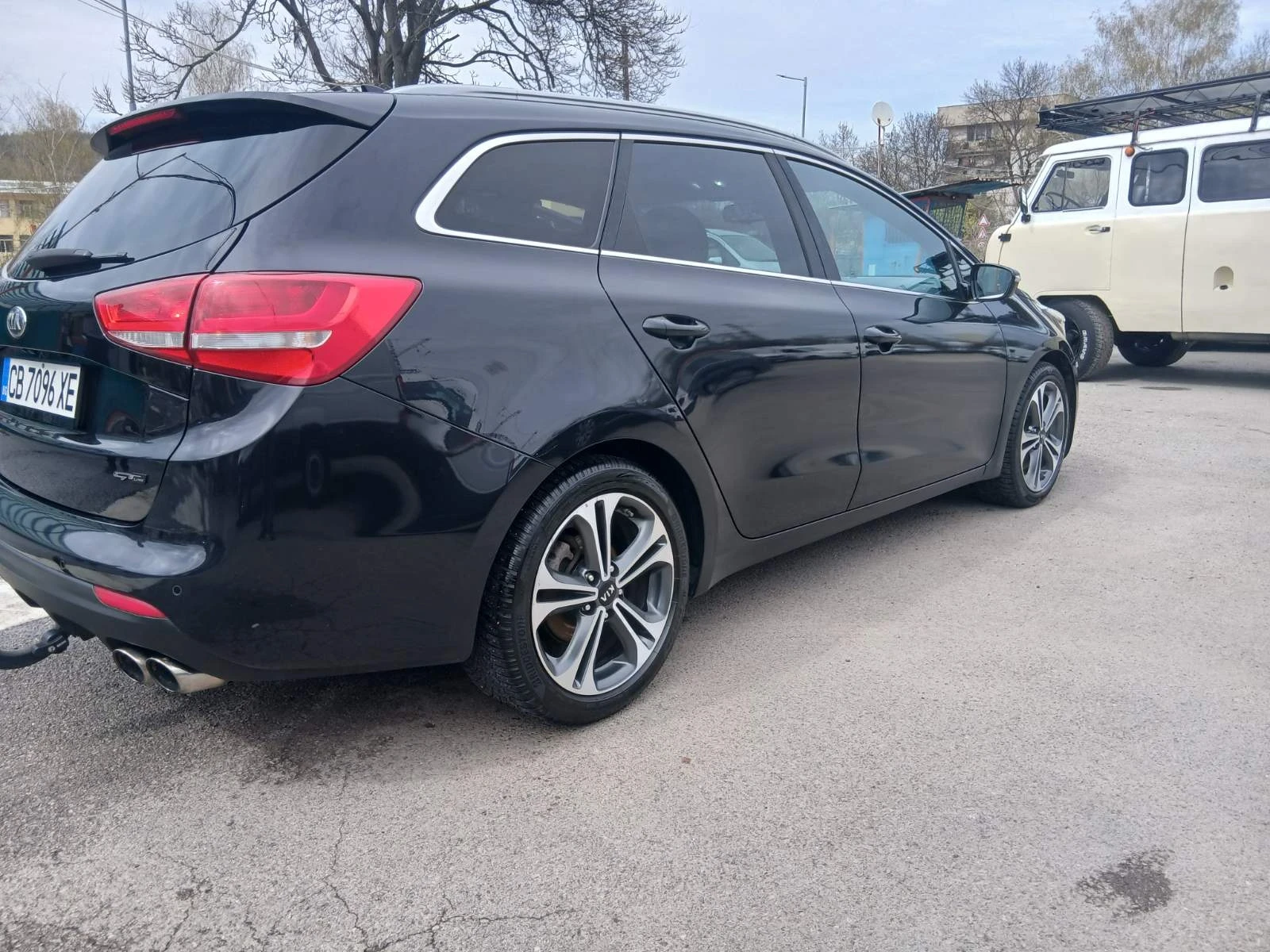 Kia Ceed 1.0 Gdi turbo GT line, снимка 4 - Автомобили и джипове - 54217539