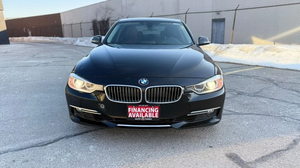 BMW 328 xDrive Sedan* АвтоКредит* (Цена до БГ) , снимка 2 - Автомобили и джипове - 54332342
