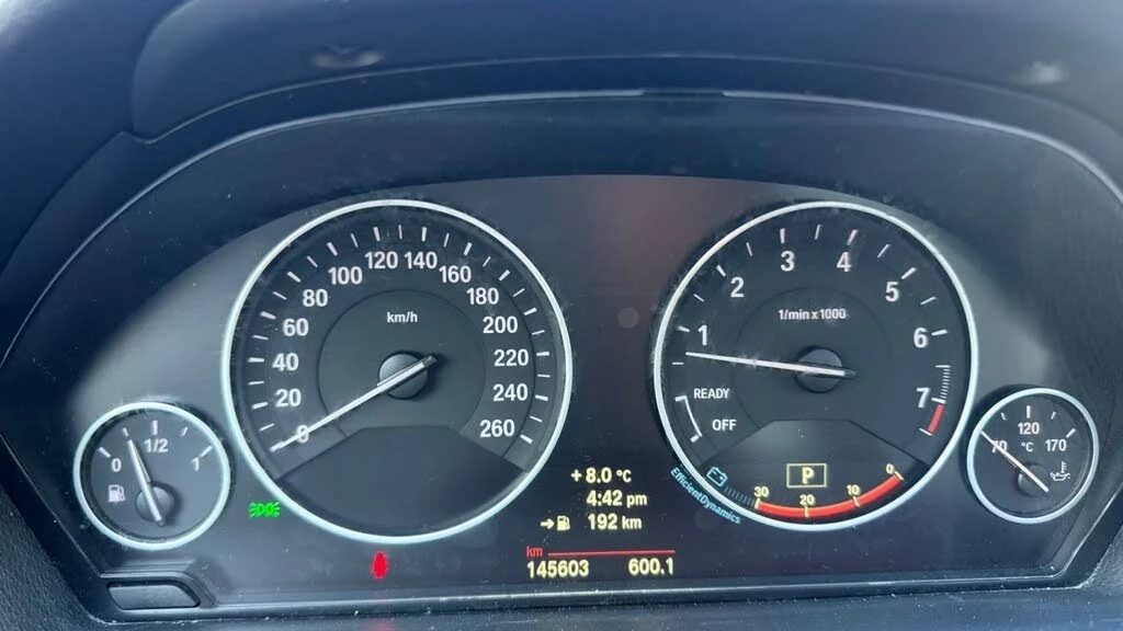 BMW 328 xDrive Sedan* АвтоКредит* (Цена до БГ) , снимка 12 - Автомобили и джипове - 54332342