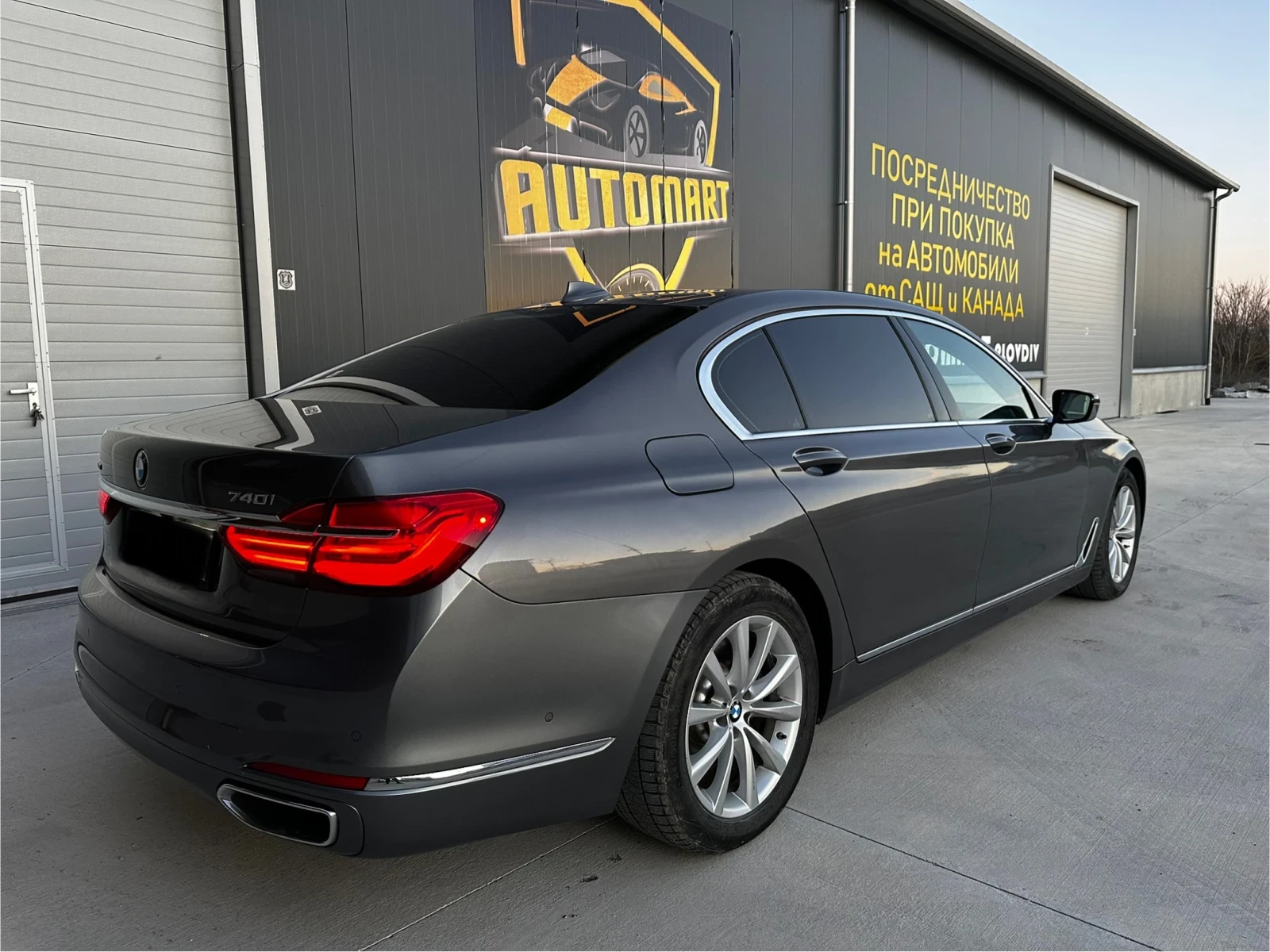 BMW 740 Li Individual, снимка 3 - Автомобили и джипове - 54422747