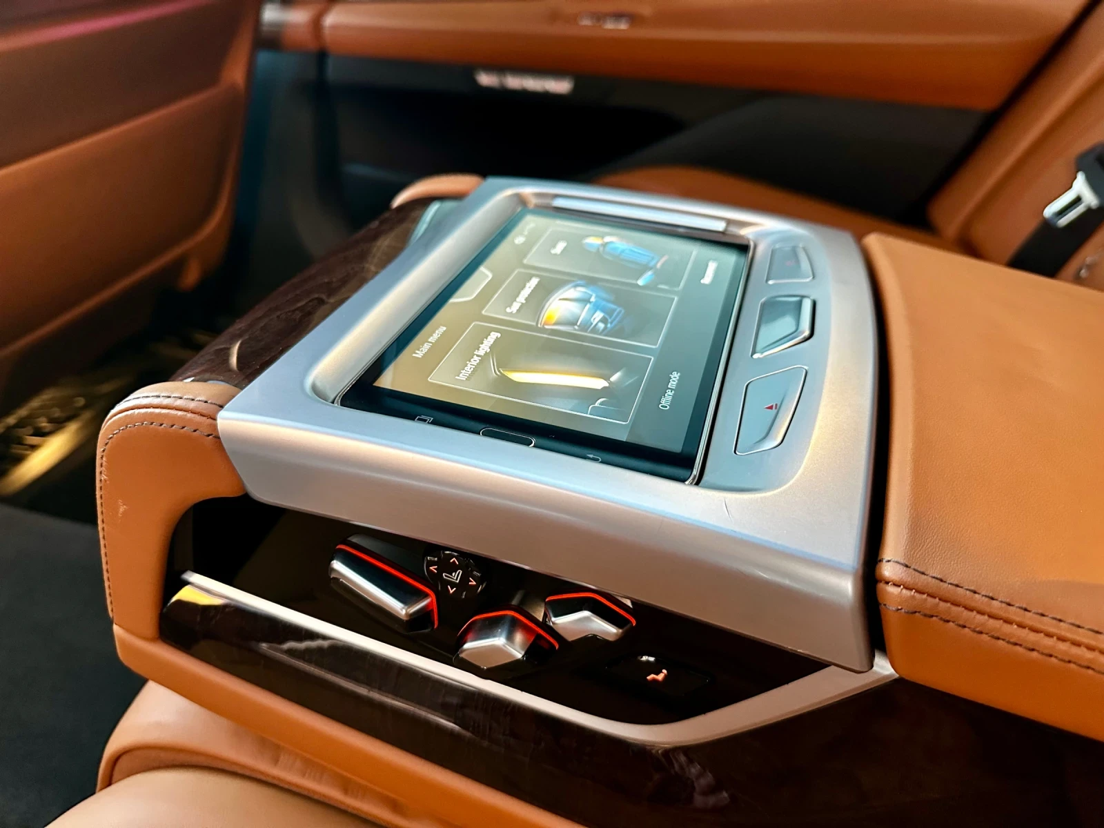 BMW 740 Li Individual, снимка 15 - Автомобили и джипове - 54422747