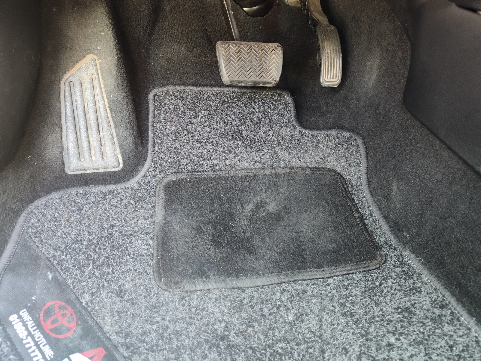 Toyota Avensis Keyless, снимка 9 - Автомобили и джипове - 54616661