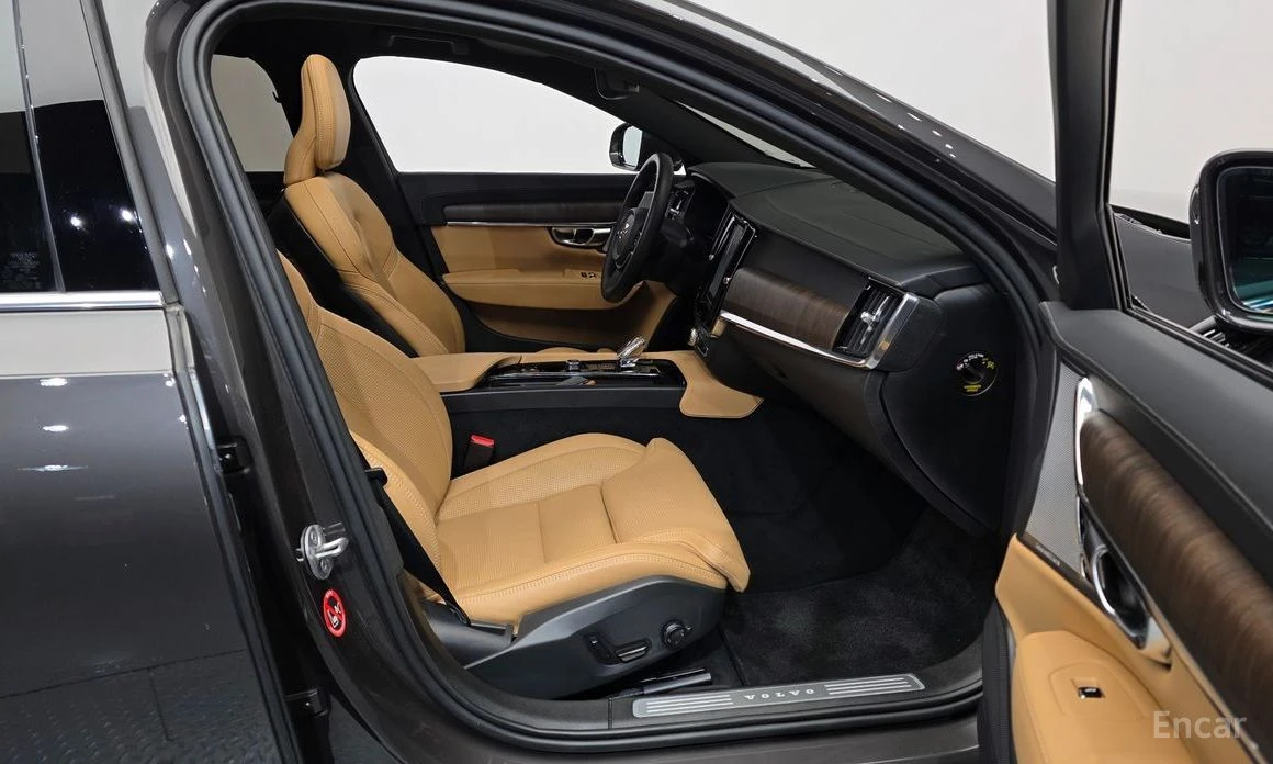 Volvo S90, снимка 11 - Автомобили и джипове - 54719339