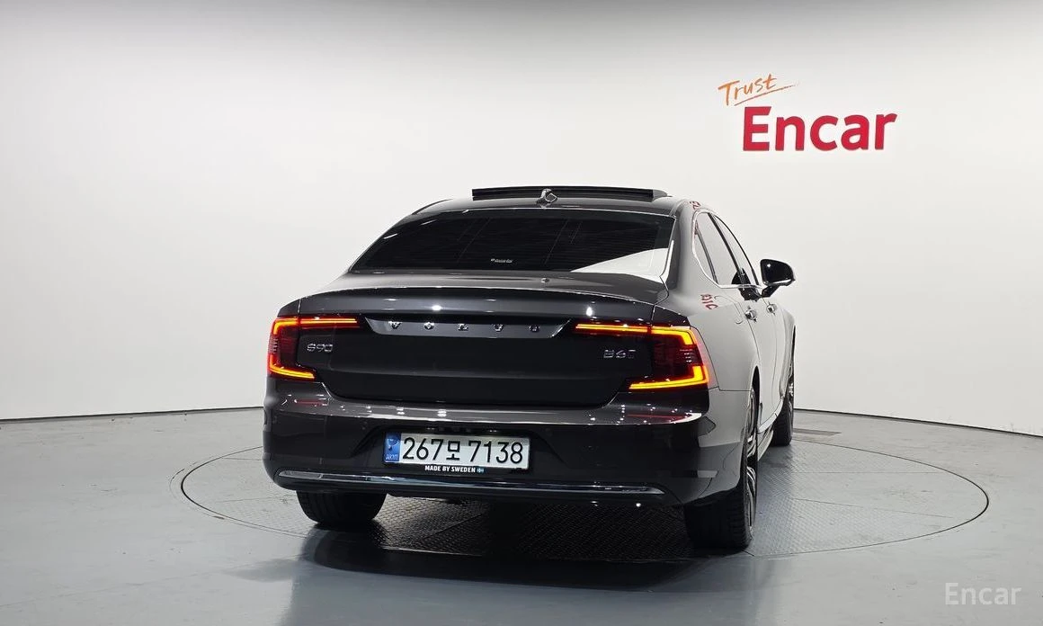 Volvo S90, снимка 4 - Автомобили и джипове - 54719339