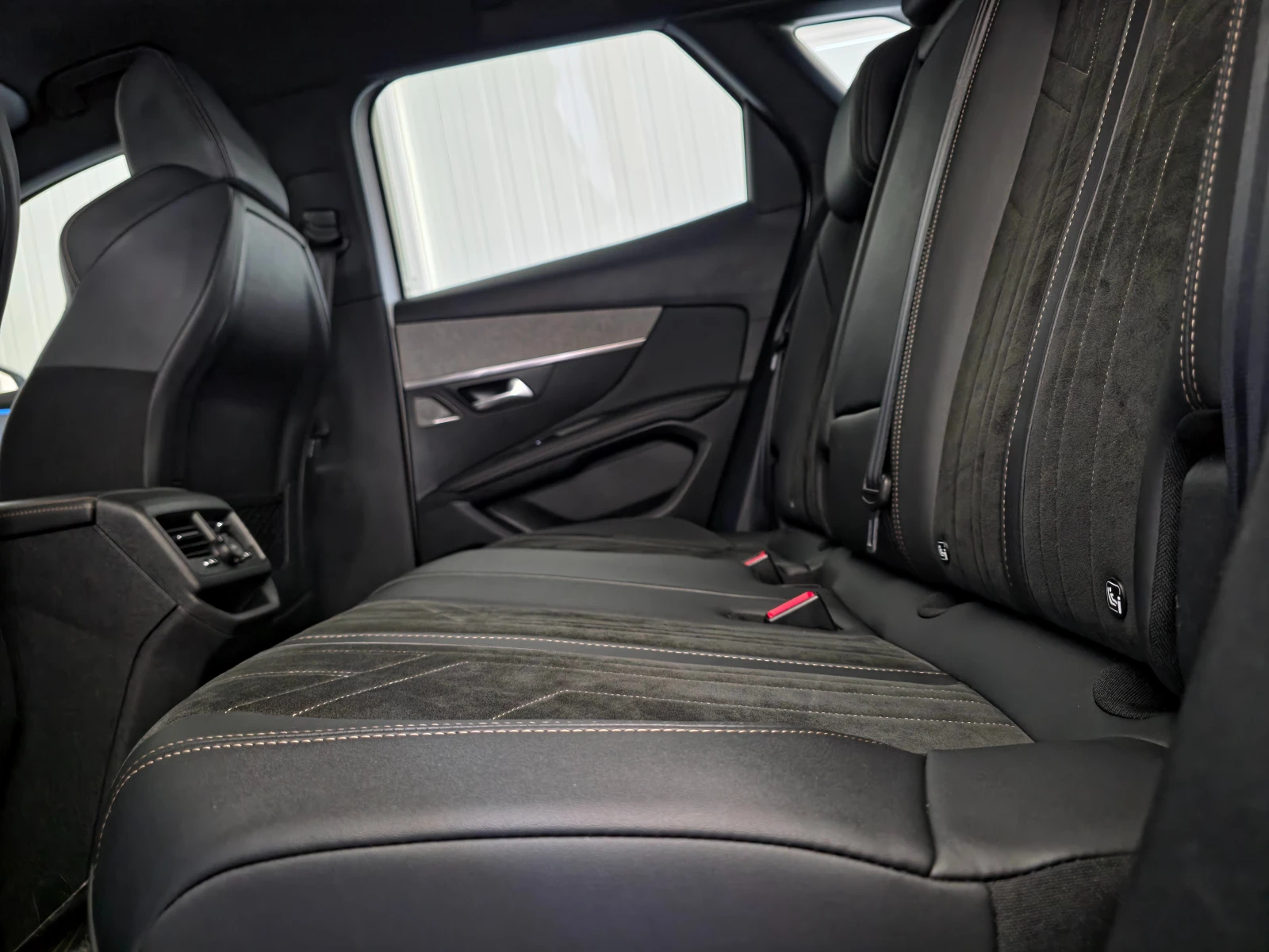 Peugeot 3008 1. 5GT BlueHDi 131 S&S EAT8 | Mobile.bg � ����������� 11