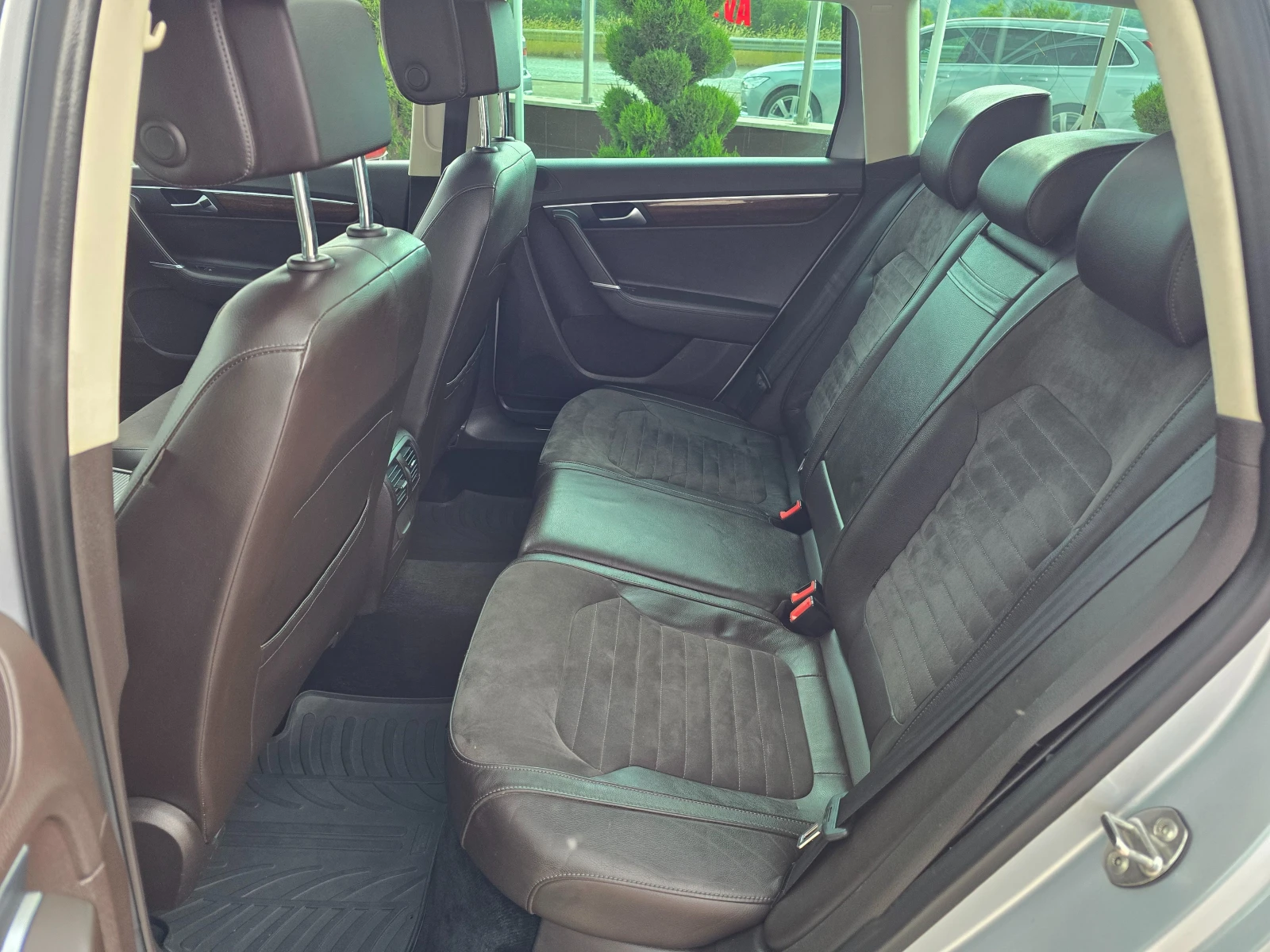 VW Passat 2.0TDI 177кс Rline 4Motion ! ! АВТОМАТИК, снимка 15 - Автомобили и джипове - 54865004