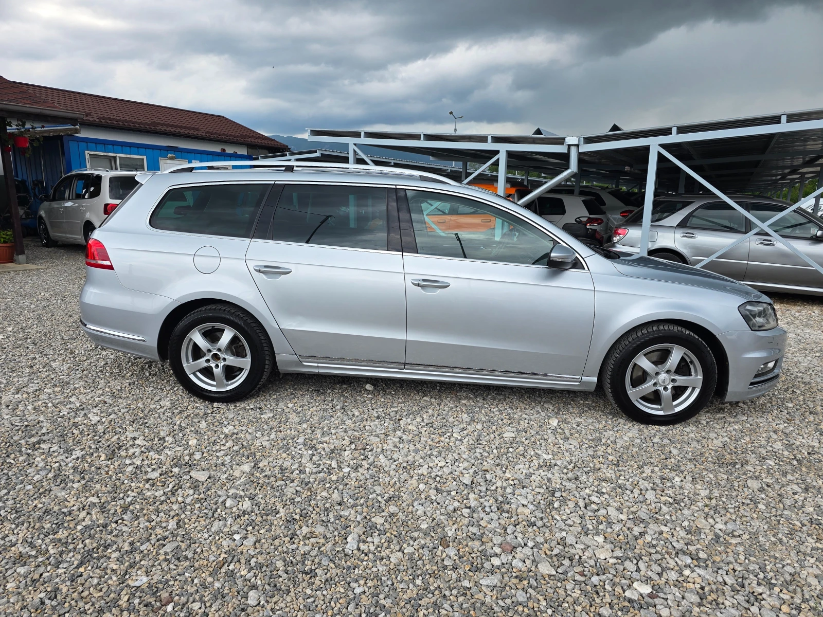 VW Passat 2.0TDI 177кс Rline 4Motion ! ! АВТОМАТИК, снимка 6 - Автомобили и джипове - 54865004