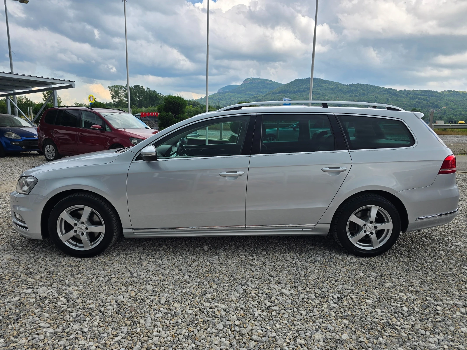 VW Passat 2.0TDI 177кс Rline 4Motion ! ! АВТОМАТИК, снимка 2 - Автомобили и джипове - 54865004