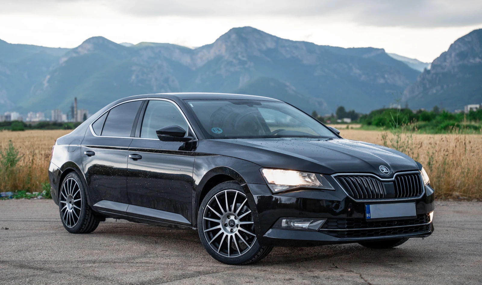 Skoda Superb 3, снимка 4 - Автомобили и джипове - 55036789