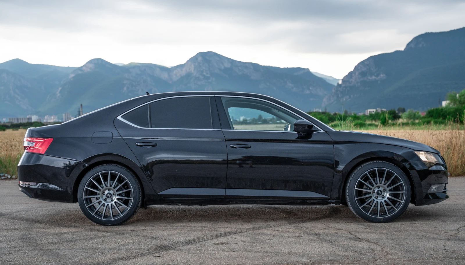 Skoda Superb 3, снимка 3 - Автомобили и джипове - 55036789