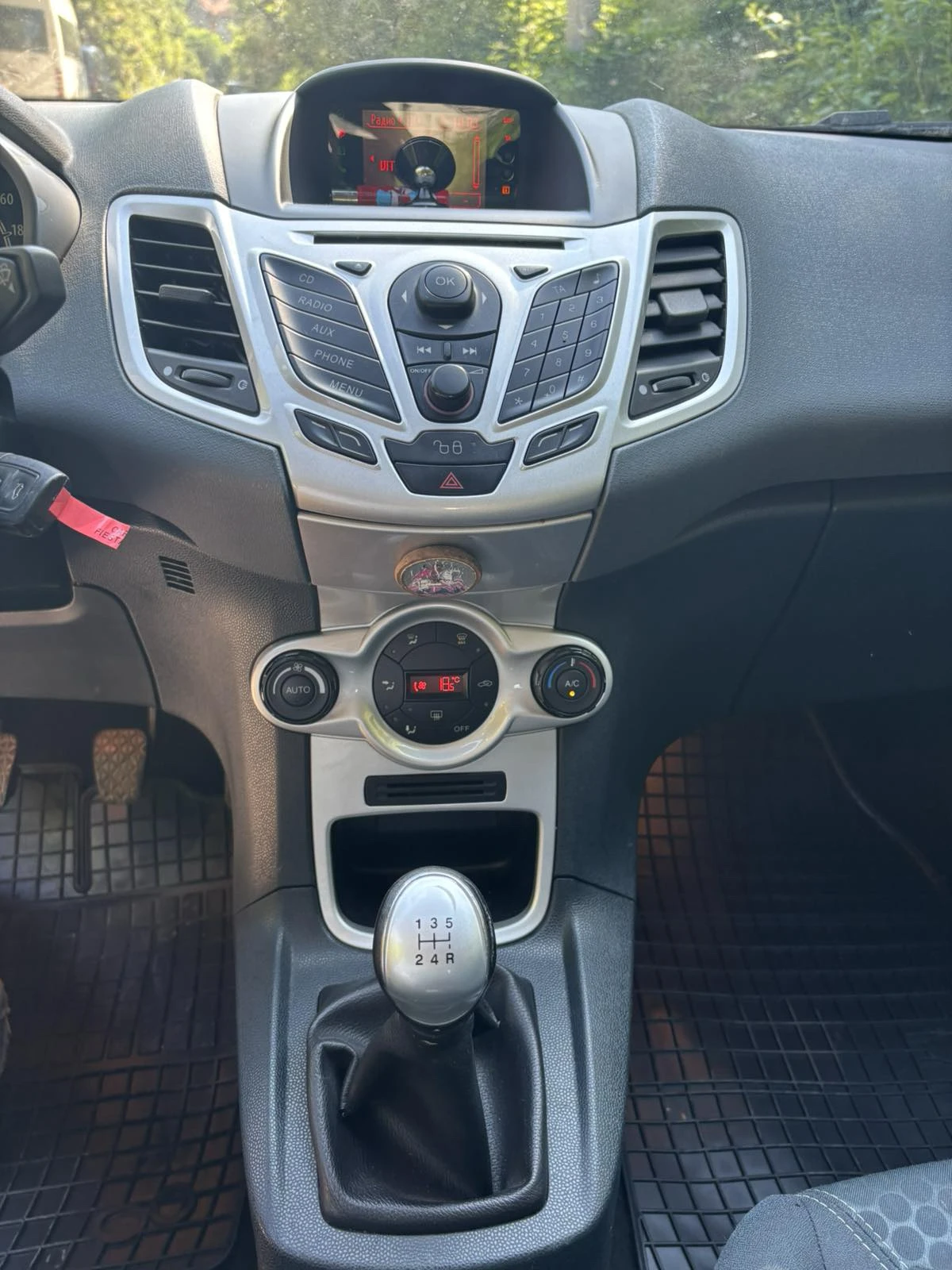 Ford Fiesta, снимка 8 - Автомобили и джипове - 55120550