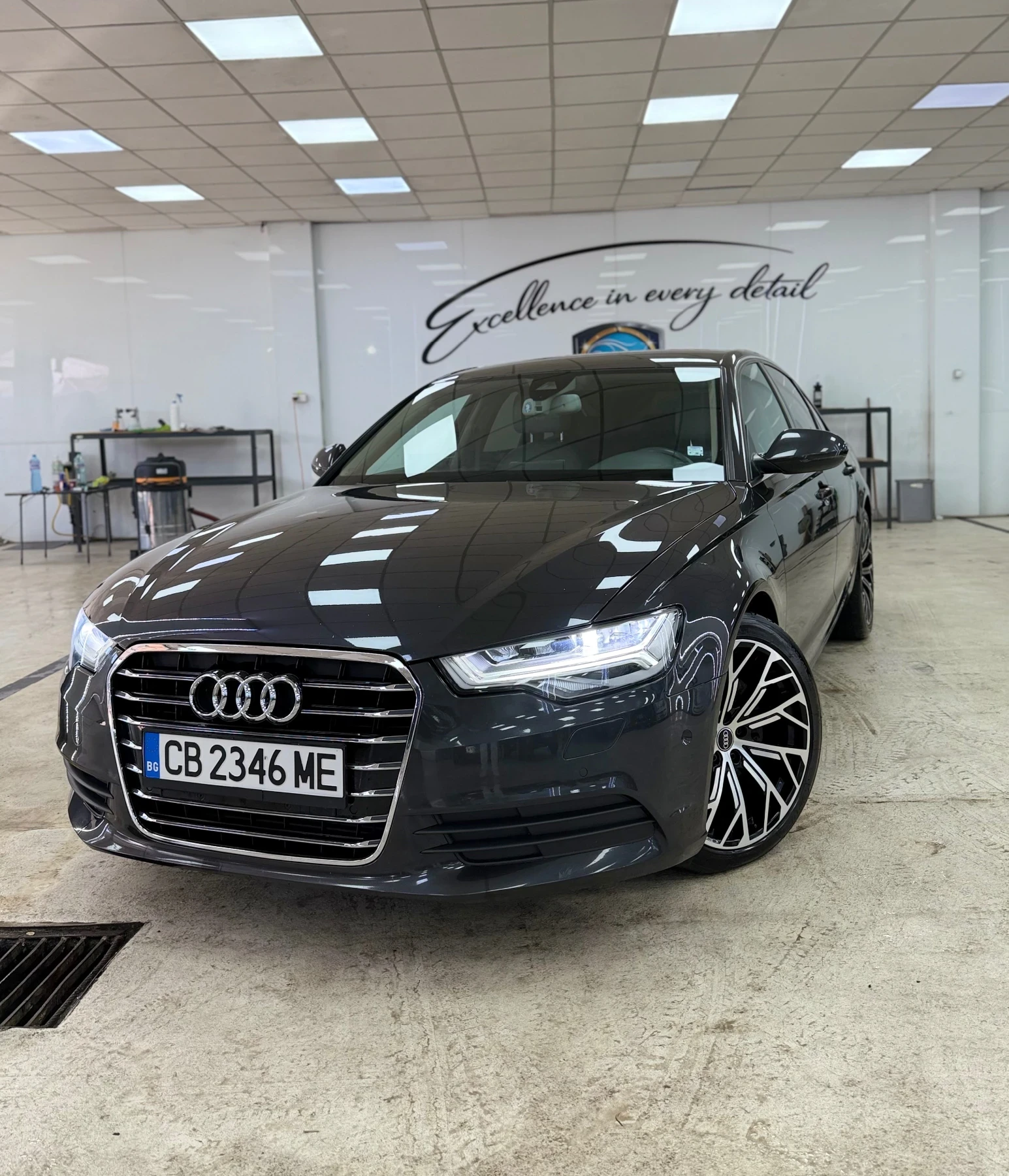 Audi A6 СамоПаркиране l Щори (НАЛИЧНА И ПРЕГЛЕДАНА В  БГ)