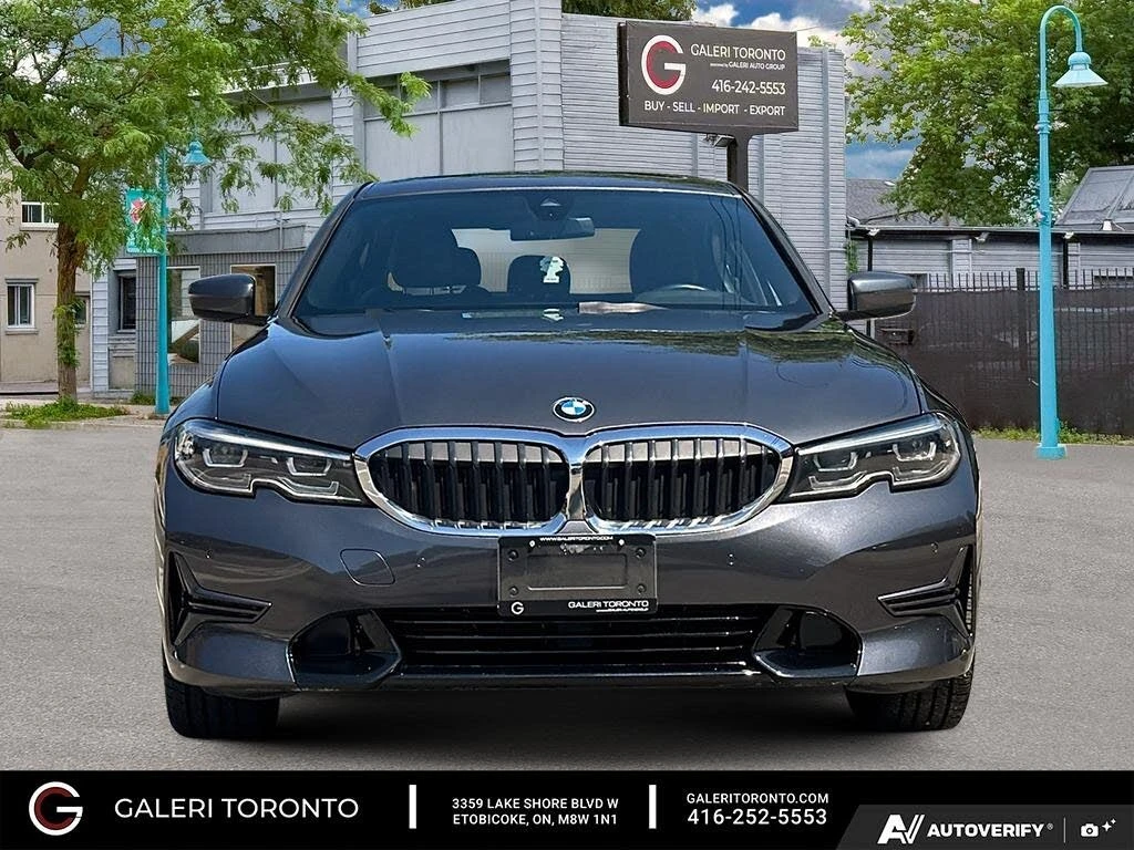 BMW 330 xDrive* АвтоКредит * (Цена до БГ), снимка 3 - Автомобили и джипове - 55630646