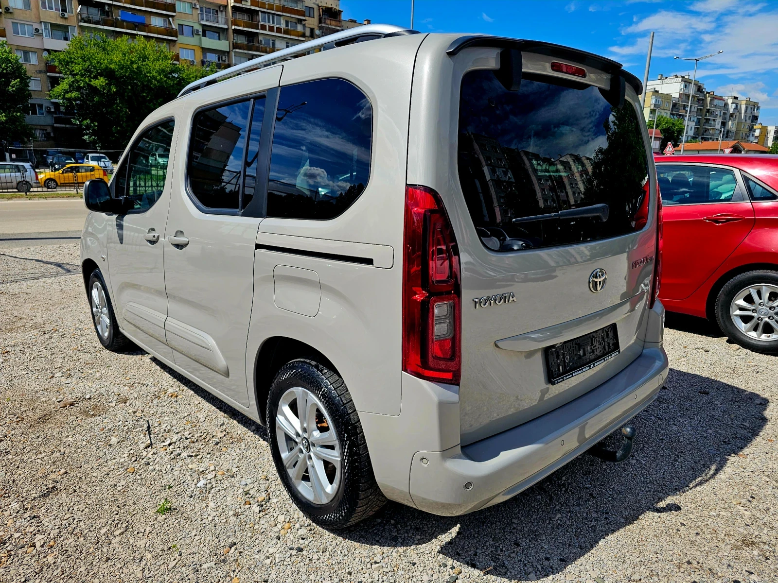 Toyota Proace City Luxuri | Mobile.bg � ����������� 3