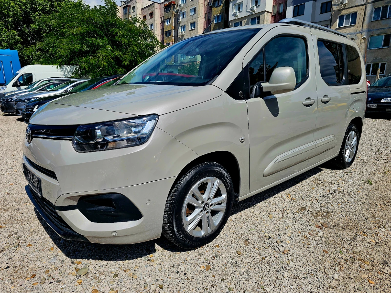 Toyota Proace City Luxuri | Mobile.bg � ����������� 2