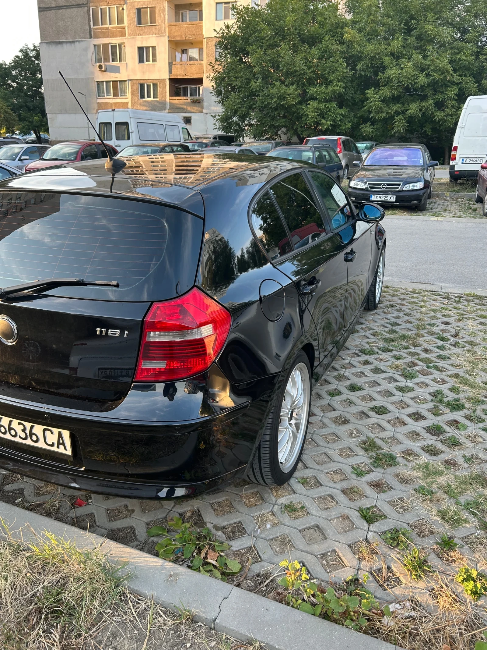 BMW 118, снимка 8 - Автомобили и джипове - 56156117