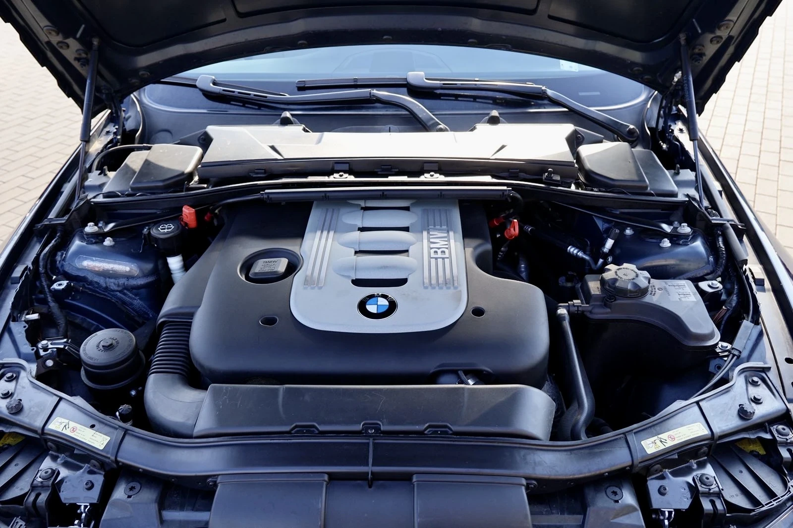 BMW 330 E93 M57 62000 км, снимка 9 - Автомобили и джипове - 56365593