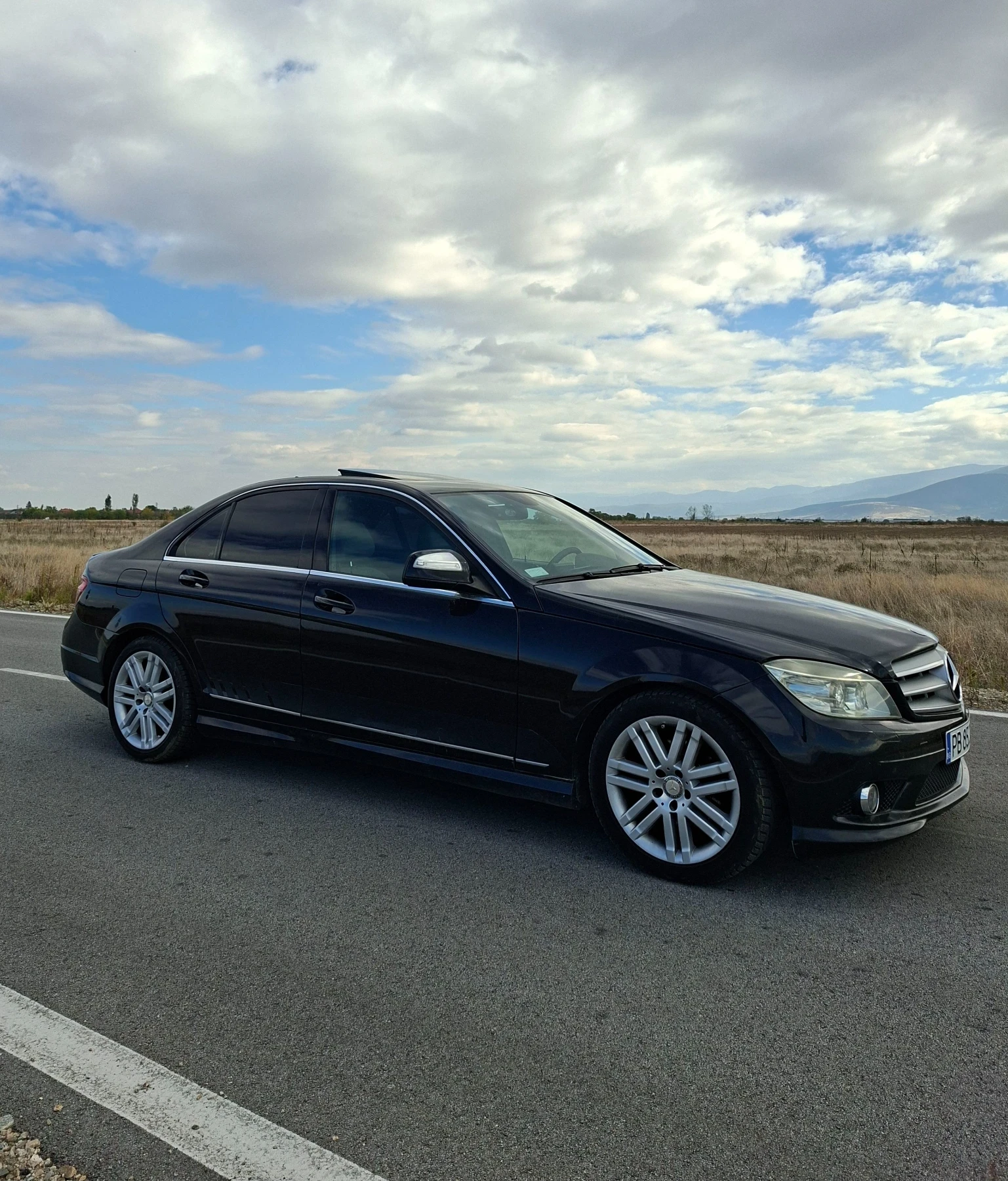 Mercedes-Benz C 300 AMG 4MATIC LPG, снимка 3 - Автомобили и джипове - 56570137