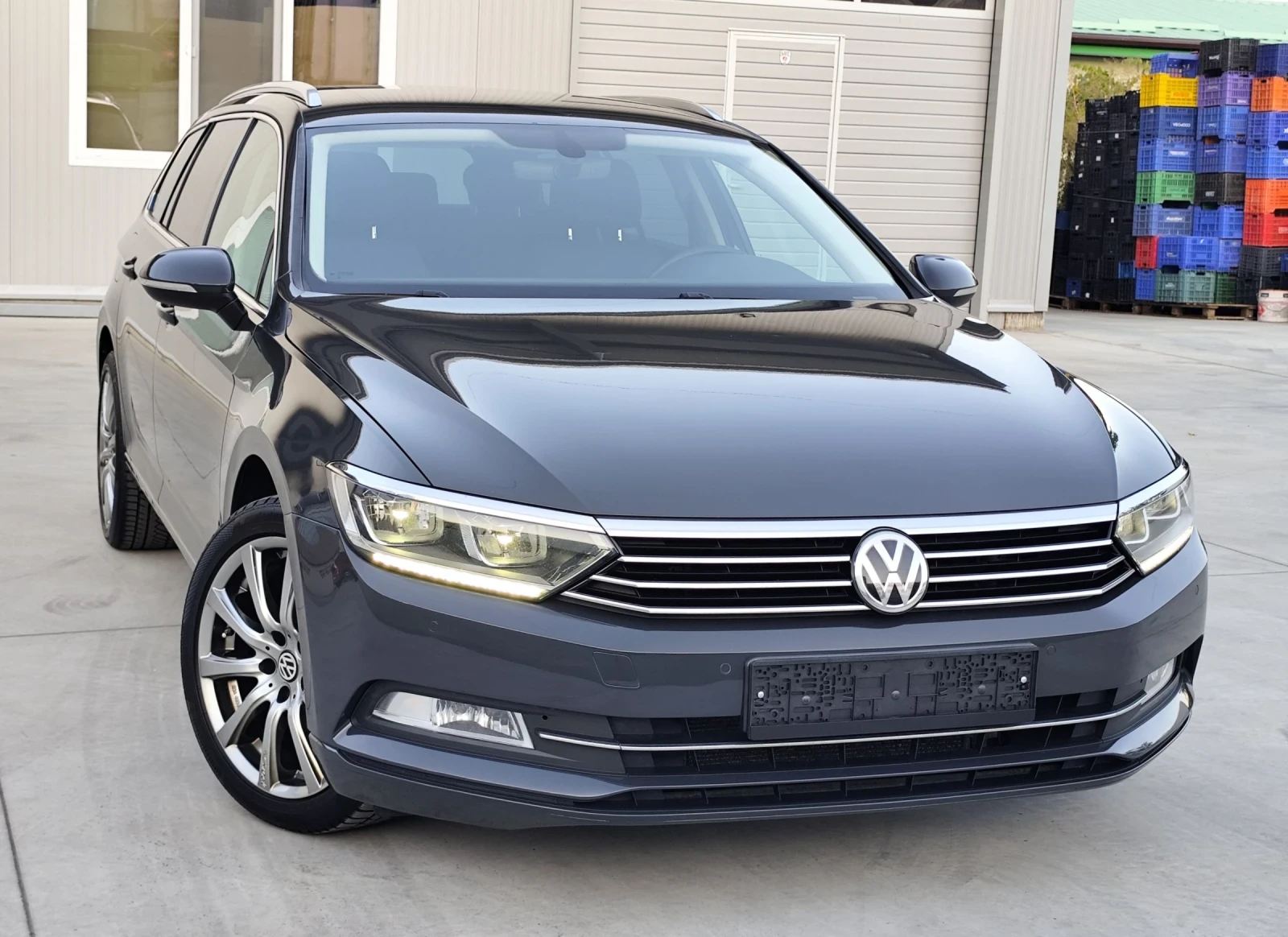 VW Passat 2.0-DSG-LED-NAVI-DISTRONIC-LANE-ASSIST-МАСАЖ