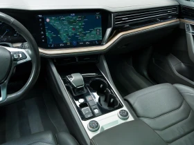 VW Touareg 4MOTION* CAMERA* ОБДУХВ* DISTR* AIR* INNOVISION* , снимка 12