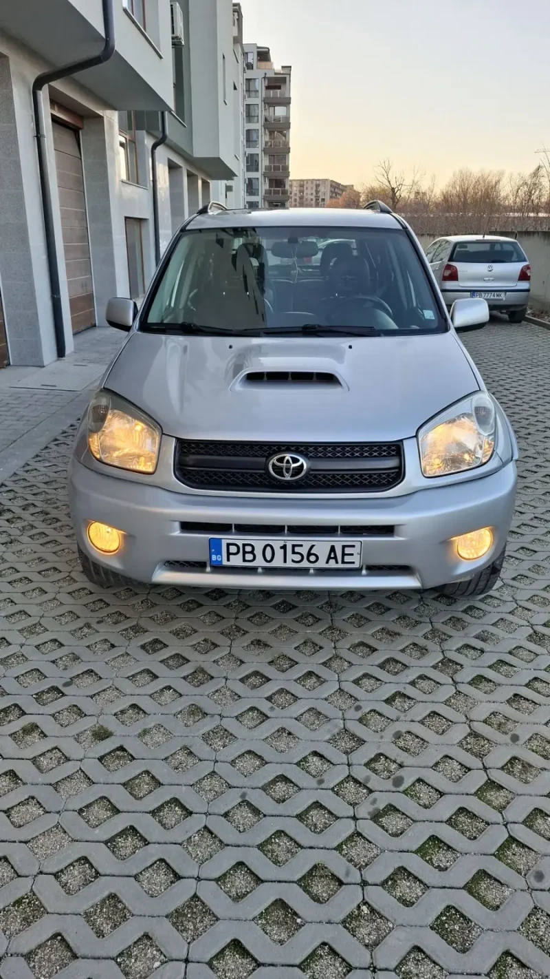 Toyota Rav4, снимка 4 - Автомобили и джипове - 48509354