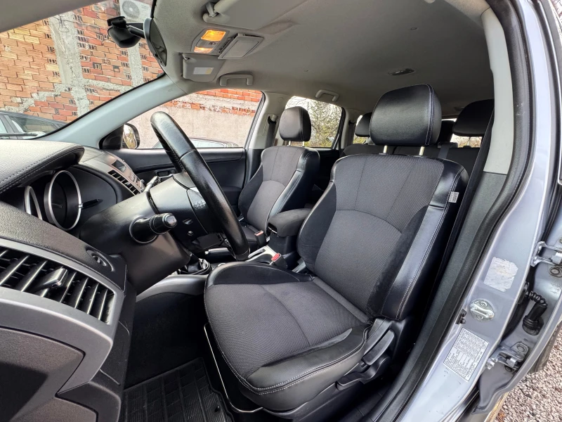 Mitsubishi Outlander 2.2DID-140кс, снимка 9 - Автомобили и джипове - 52629306