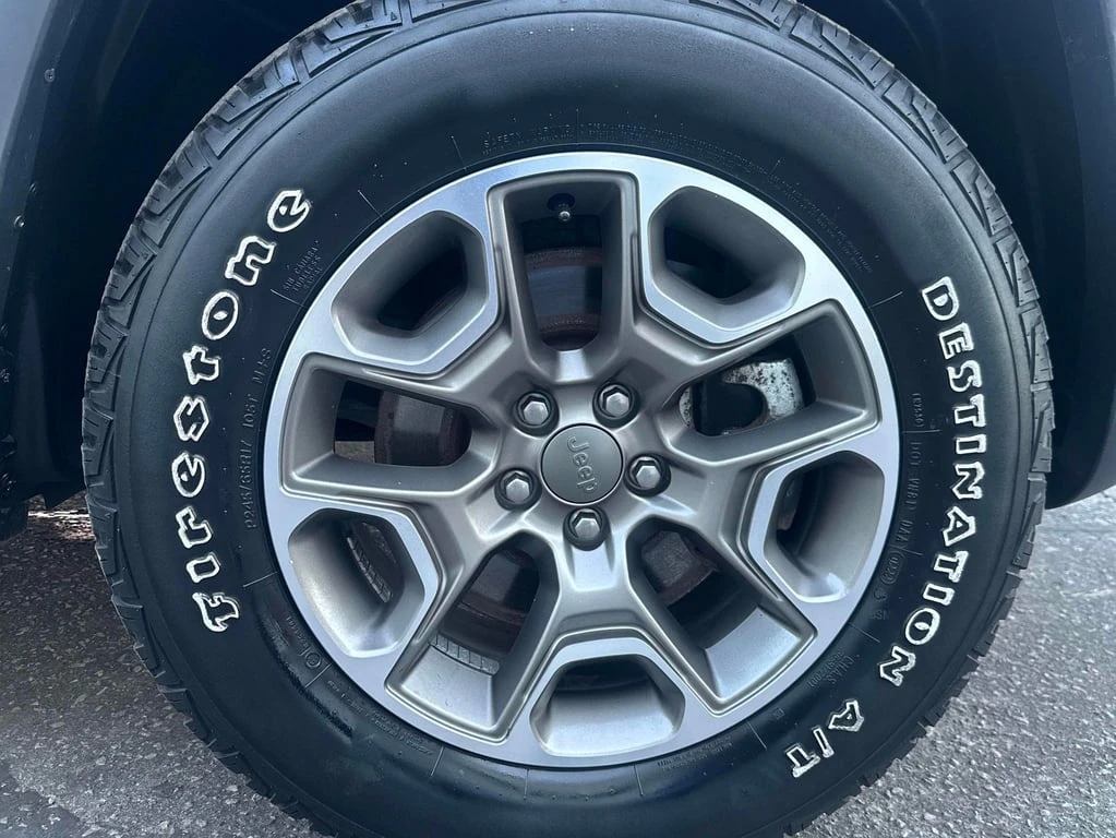 Jeep Cherokee  - изображение 7