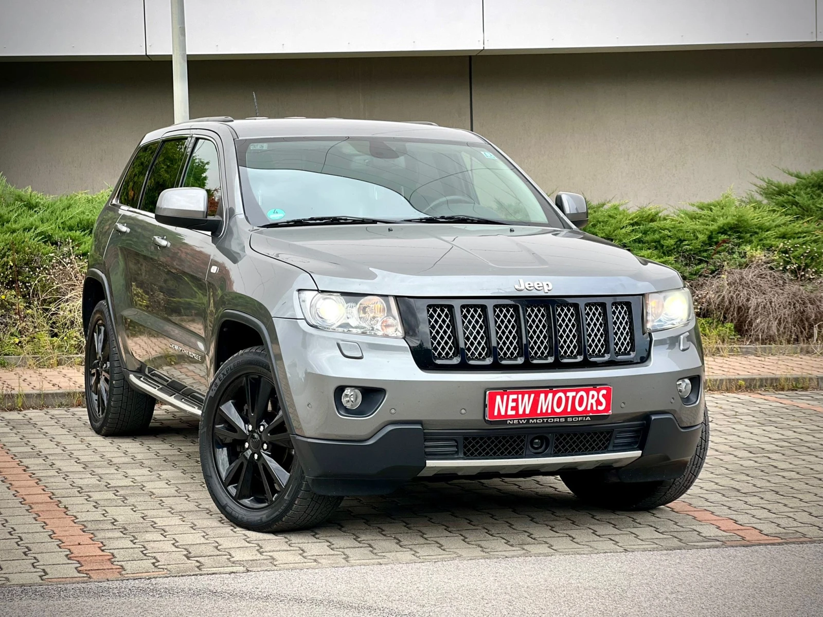 Jeep Grand cherokee 3.0CRD Лизинг през Униккредит по365 лева - изображение 3