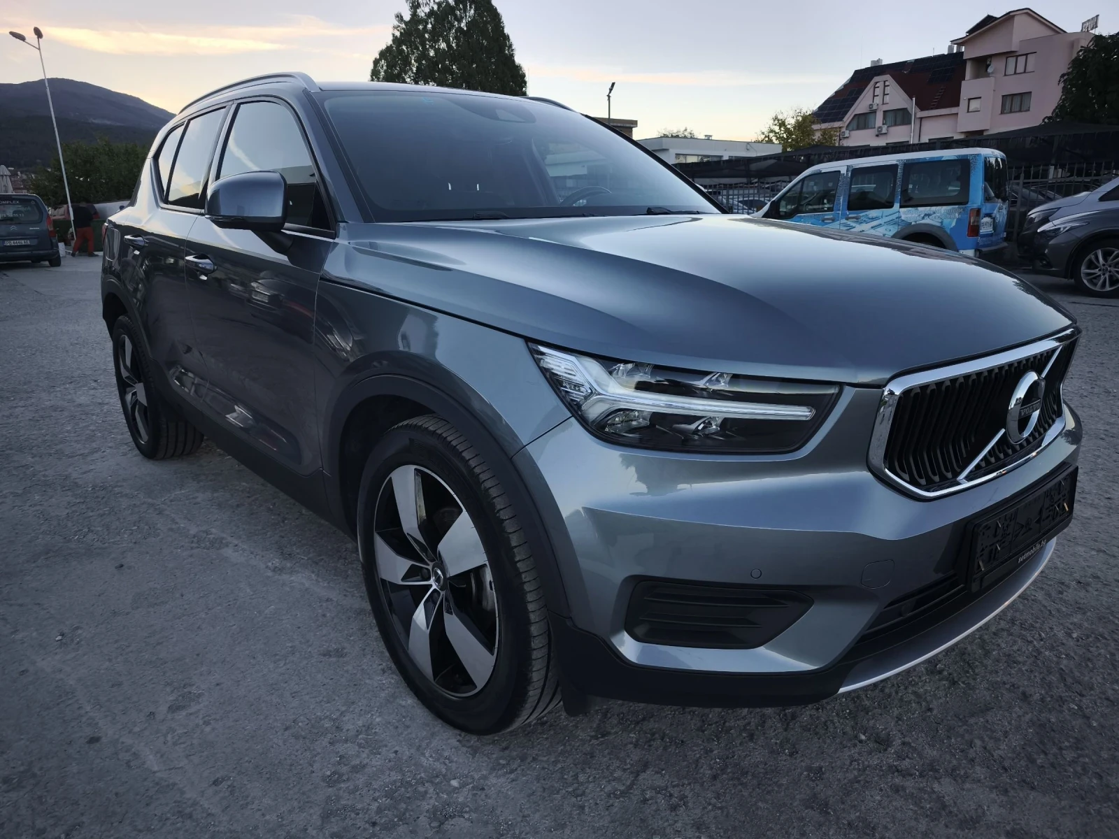 Volvo XC40 2.0d 150kc MOMENTUM FULL SERVICE IN VOLVO  - изображение 3