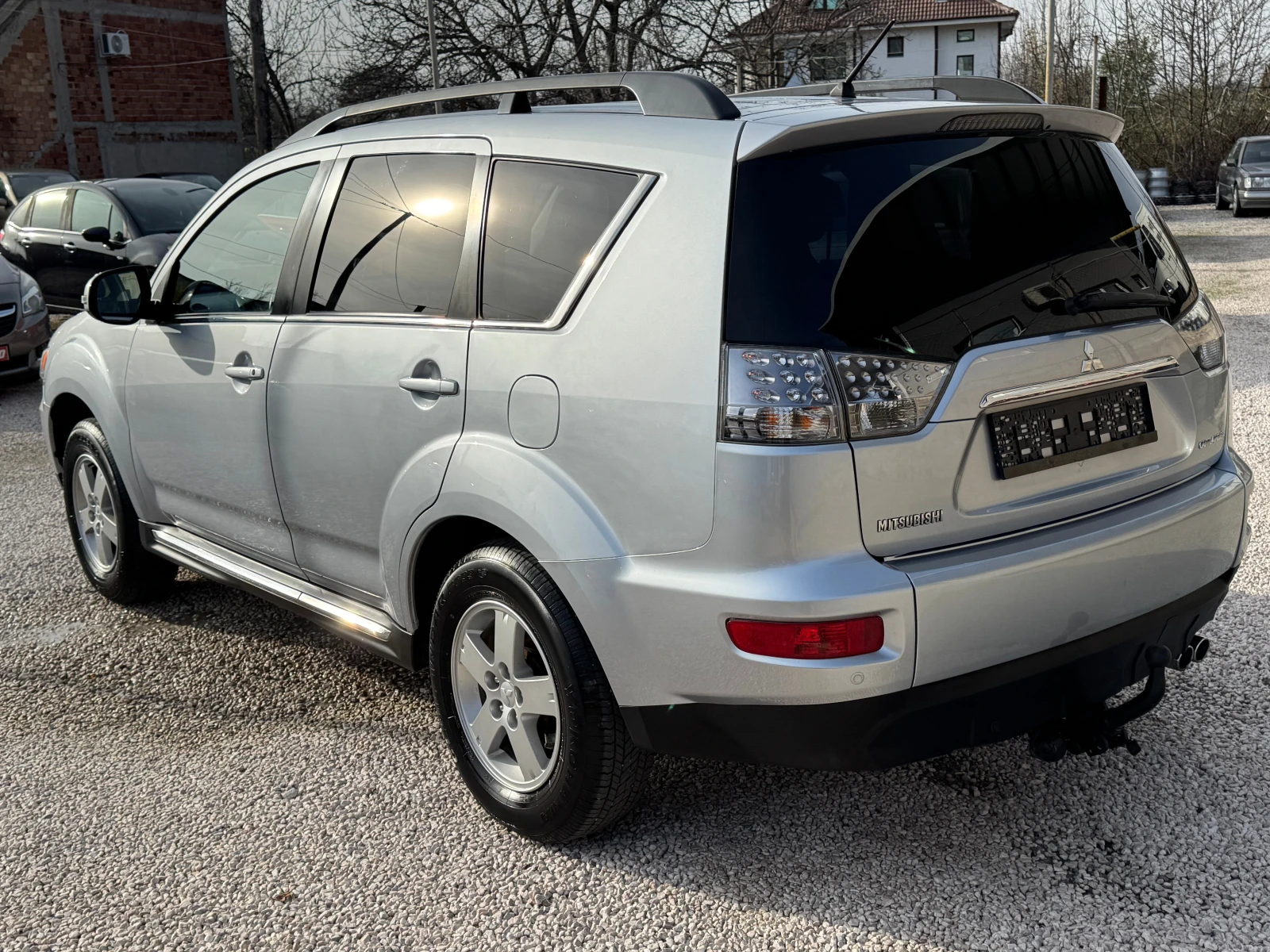 Mitsubishi Outlander 2.2DID-140кс - изображение 5