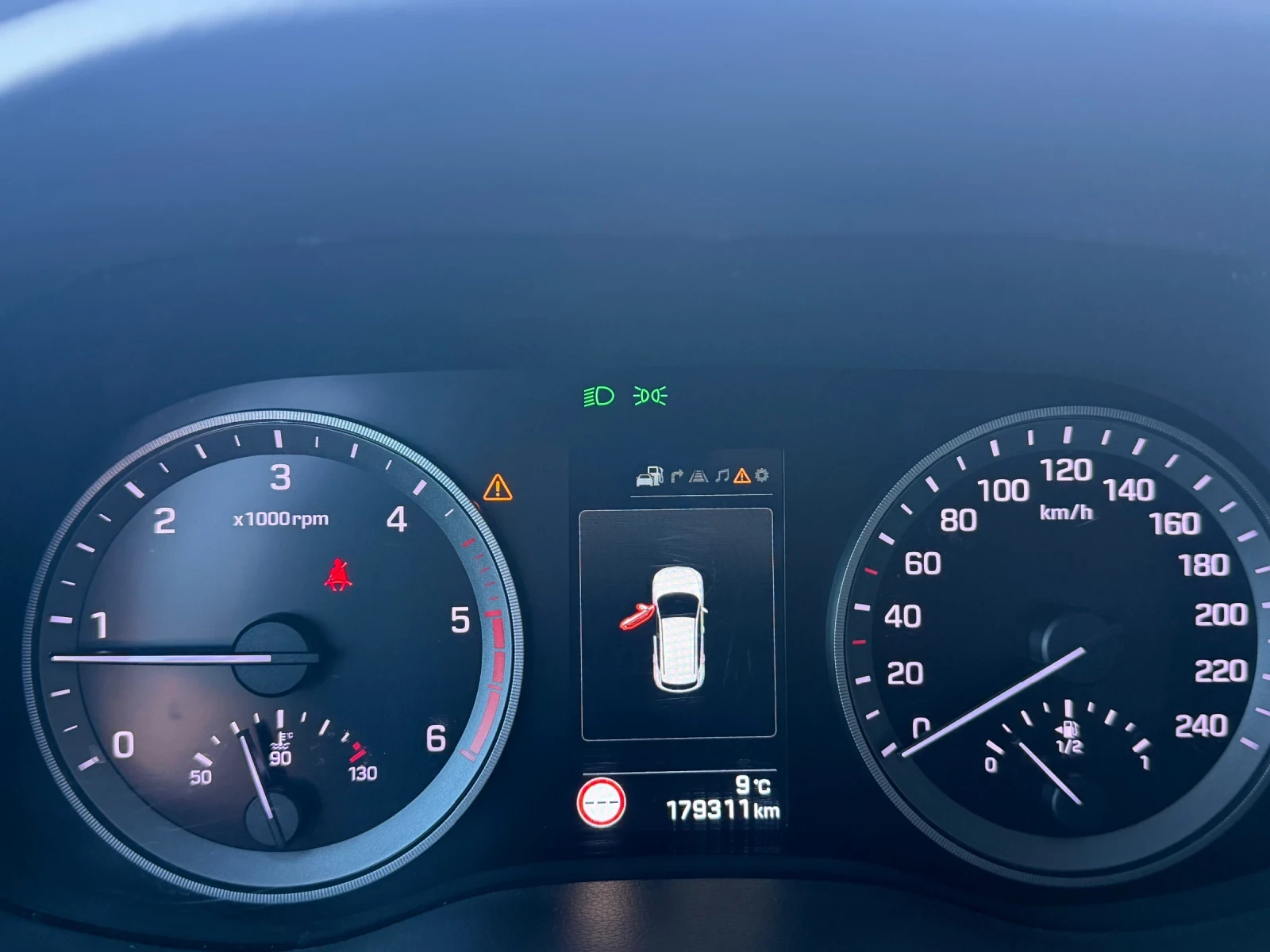 Hyundai Tucson Нов внос от Белгия на 179000км! - изображение 10