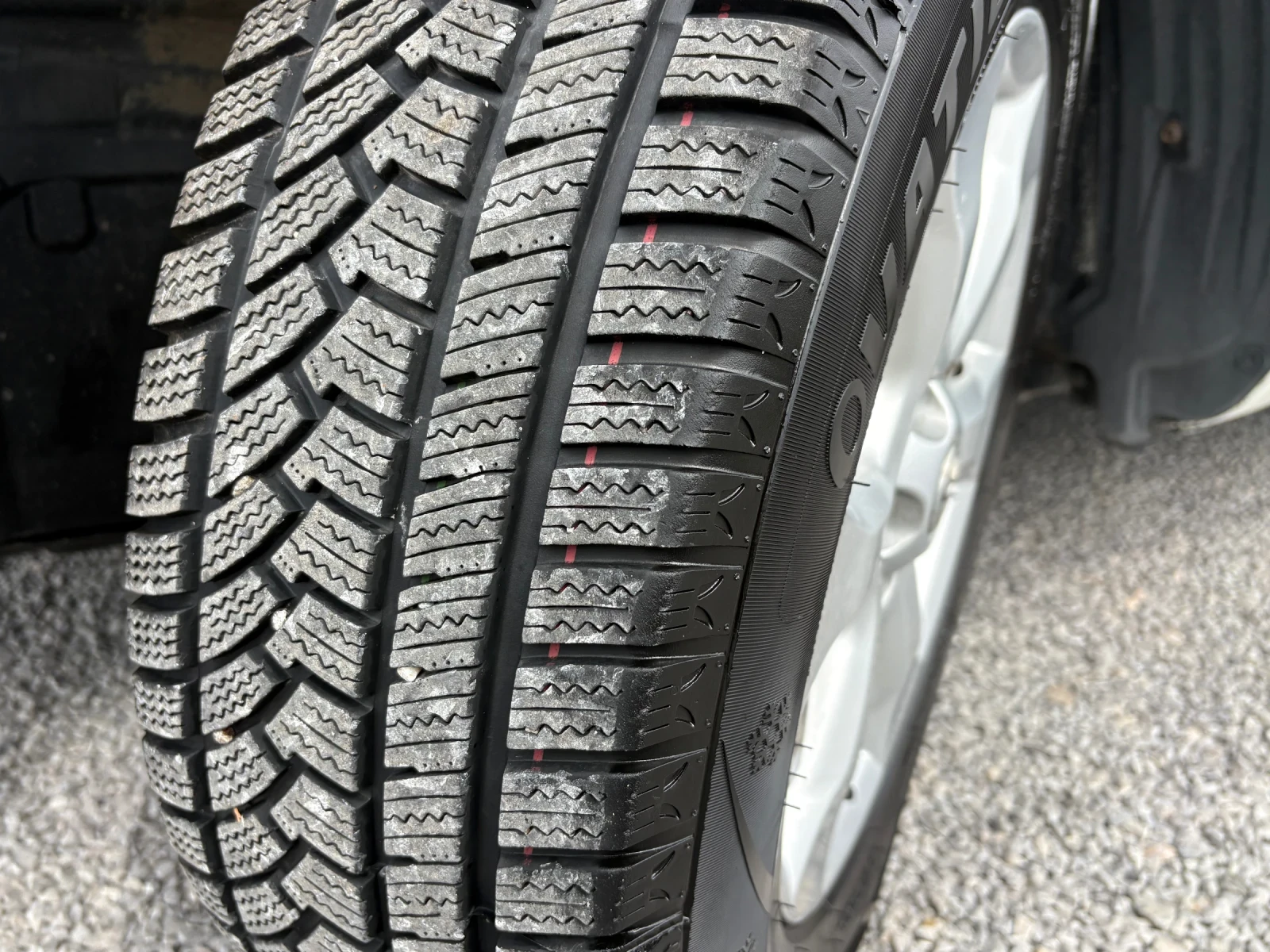 Toyota Rav4 2.2-D4D-4x4-БЯЛА ПЕРЛА, снимка 16 - Автомобили и джипове - 54192173