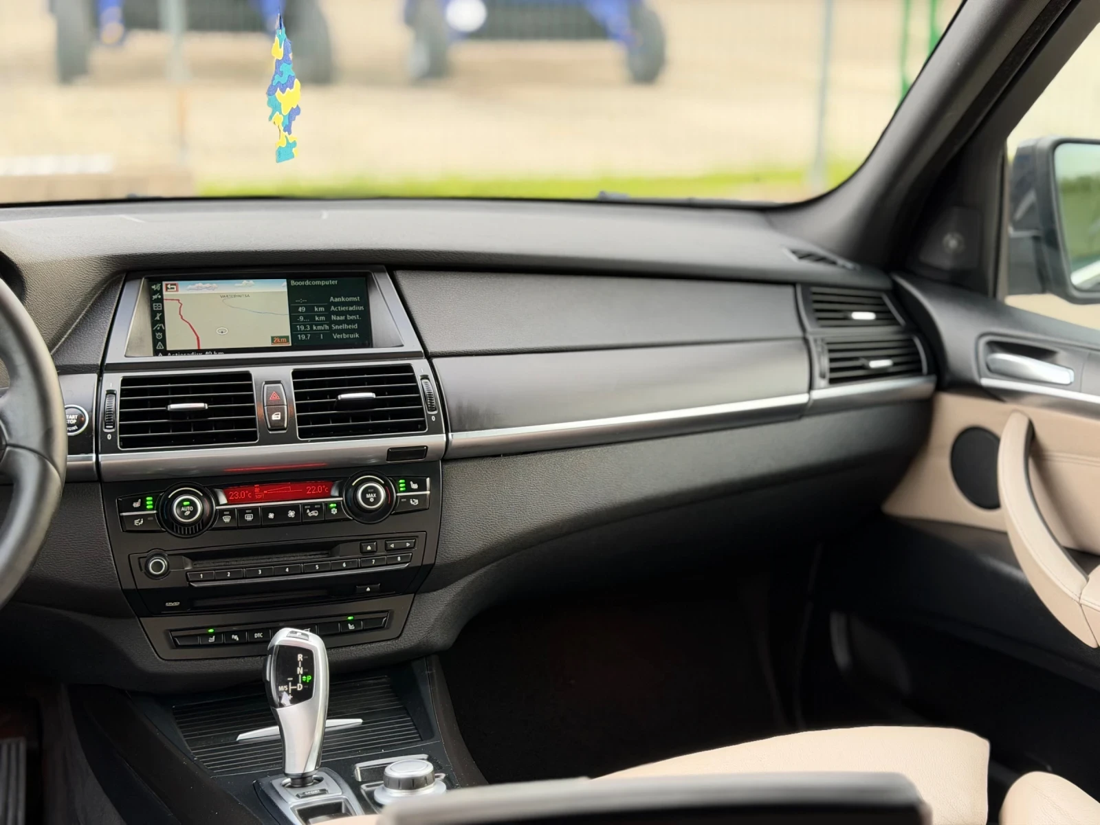 BMW X5 3.5SD~286hp~M-PACKET~FULL, снимка 13 - Автомобили и джипове - 54648231