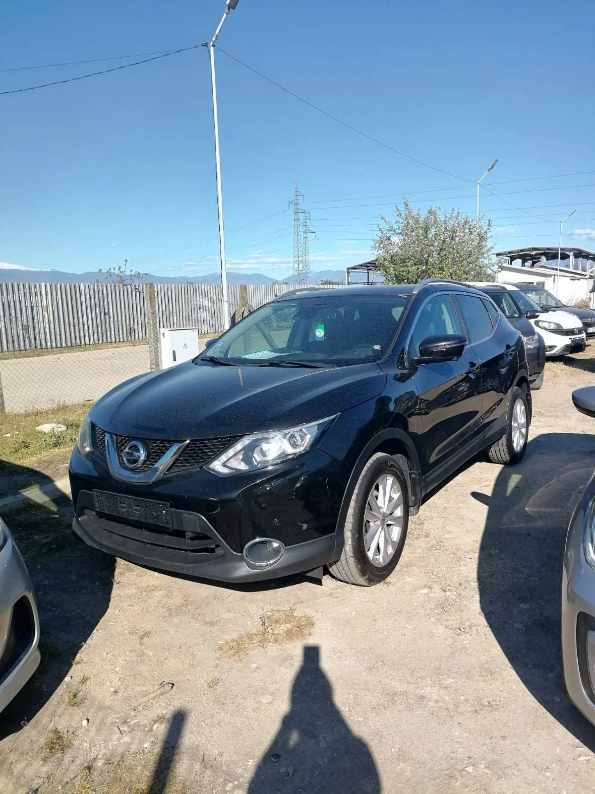 Nissan Qashqai, снимка 17 - Автомобили и джипове - 55848880