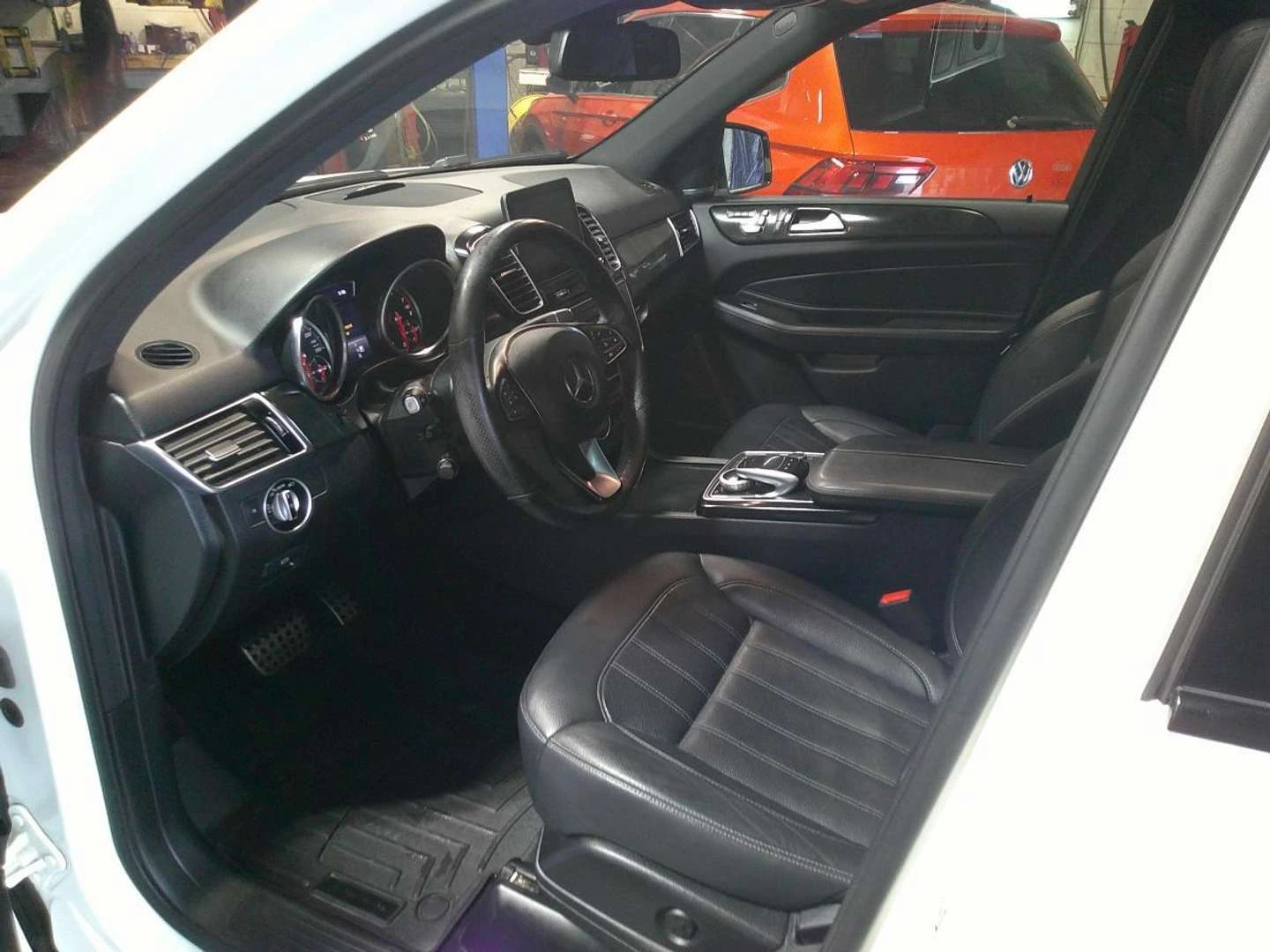 Mercedes-Benz GLE, снимка 11 - Автомобили и джипове - 56115420