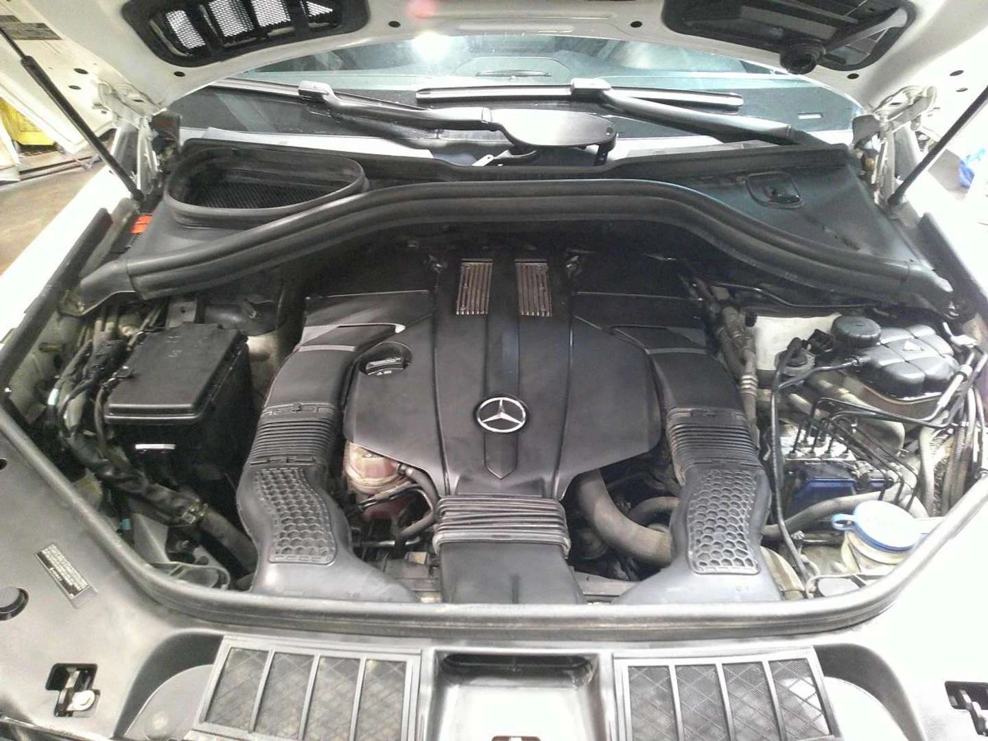 Mercedes-Benz GLE, снимка 9 - Автомобили и джипове - 56115420