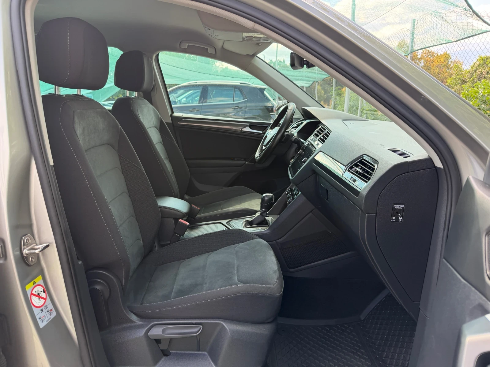 VW Tiguan 2.0TDI DSG HIGHLINE, снимка 9 - Автомобили и джипове - 56254672