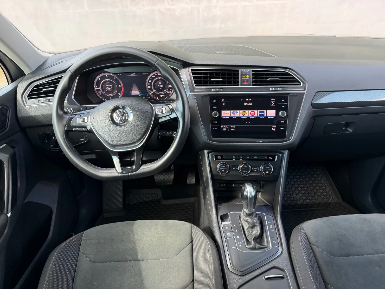 VW Tiguan 2.0TDI DSG HIGHLINE, снимка 11 - Автомобили и джипове - 56254672