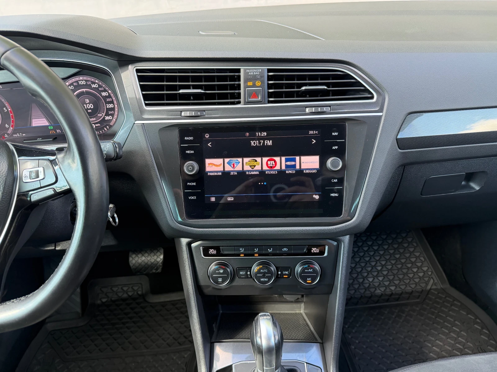 VW Tiguan 2.0TDI DSG HIGHLINE, снимка 12 - Автомобили и джипове - 56254672