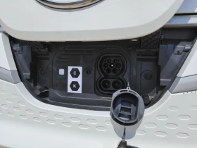 Maxus e3 Deliver 52, 5kWh 90kw/125hp, снимка 12