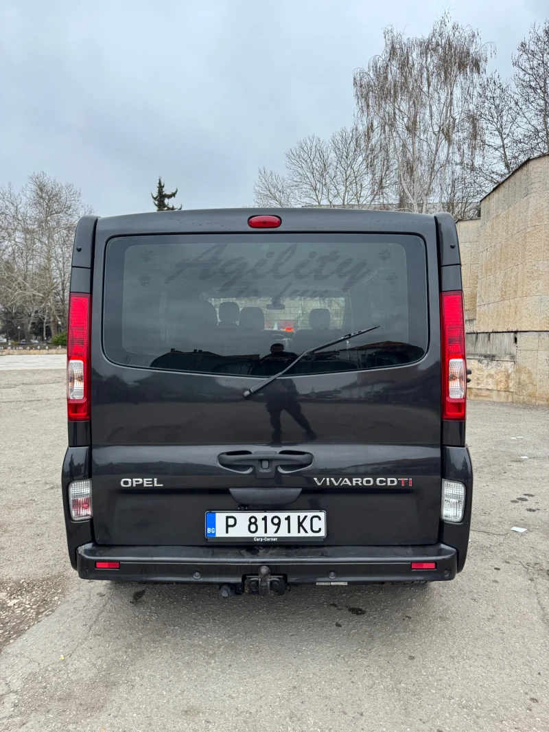 Opel Vivaro 2.5 cdti, снимка 11 - Бусове и автобуси - 49534231