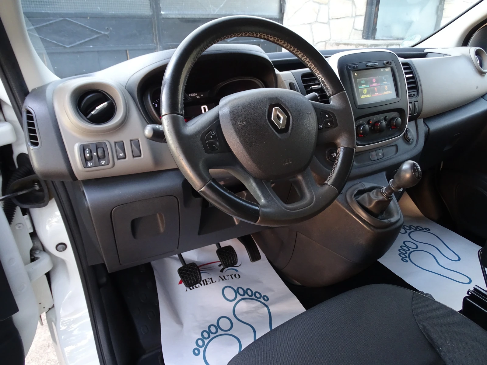 Renault Trafic 1.6 DIESEL MAXI NAVI KLIMA EURO 6 - изображение 8