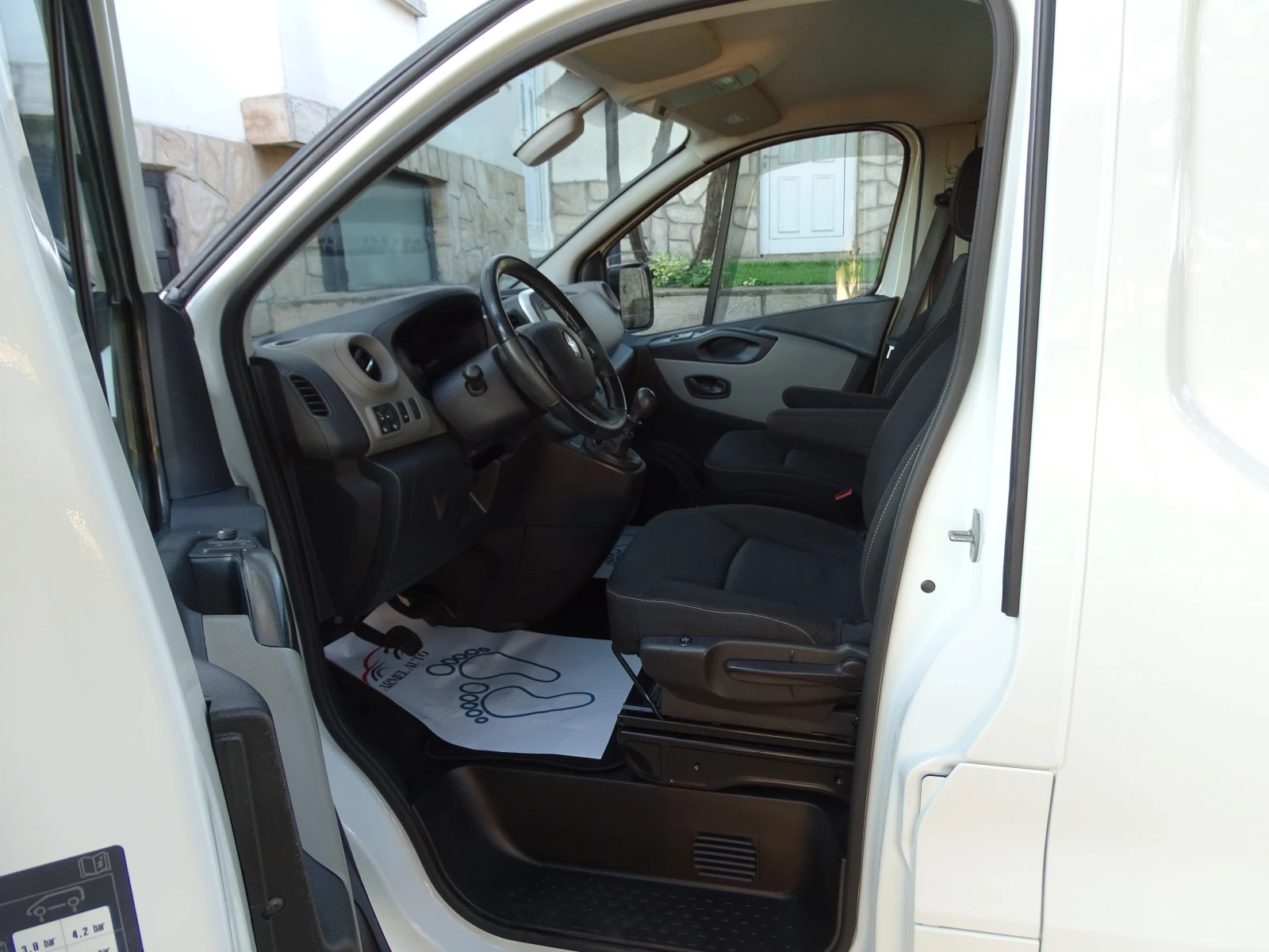 Renault Trafic 1.6 DIESEL MAXI NAVI KLIMA EURO 6 - изображение 7